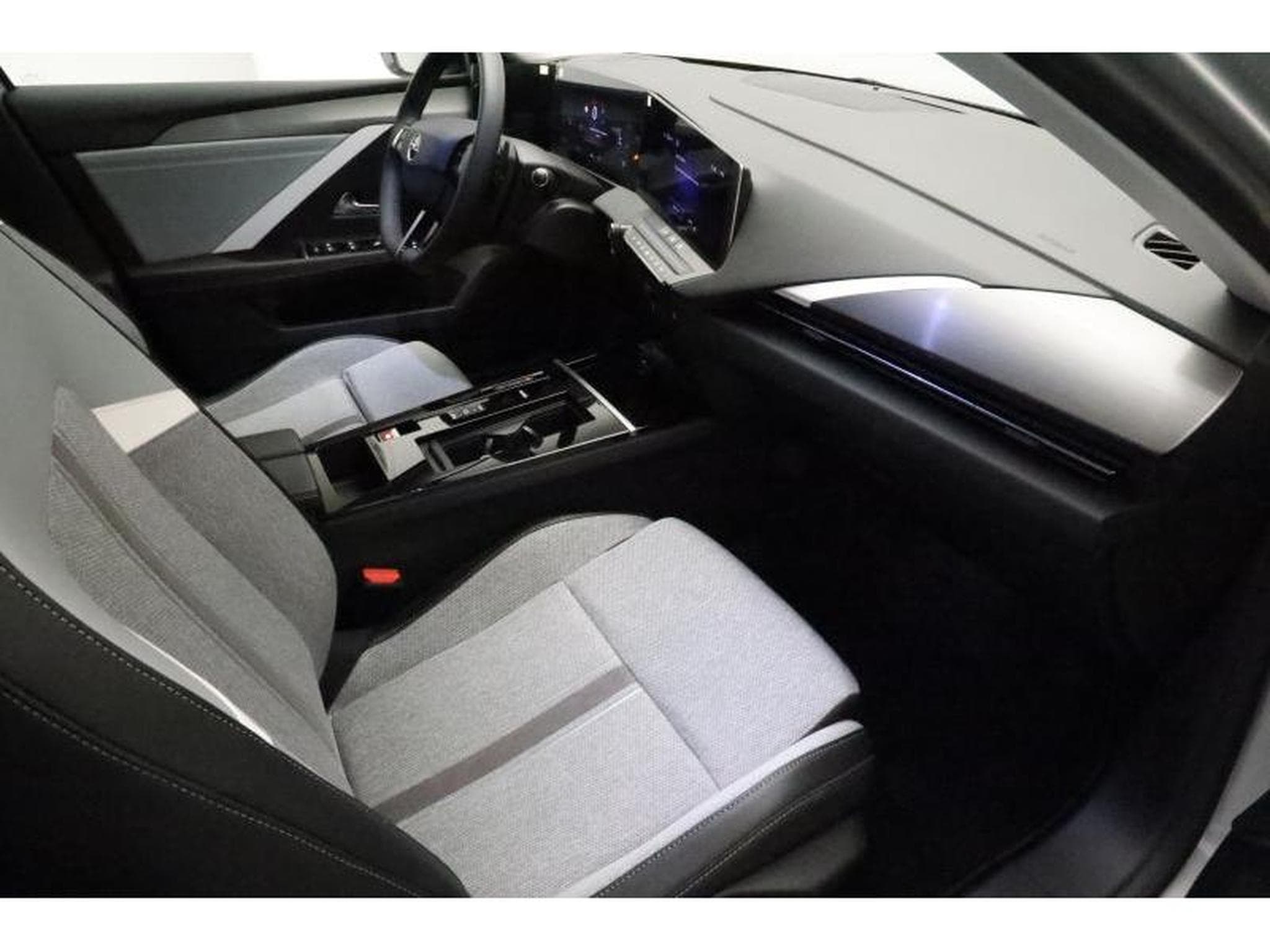 Opel Astra L Elegance (2024) - Foto 10