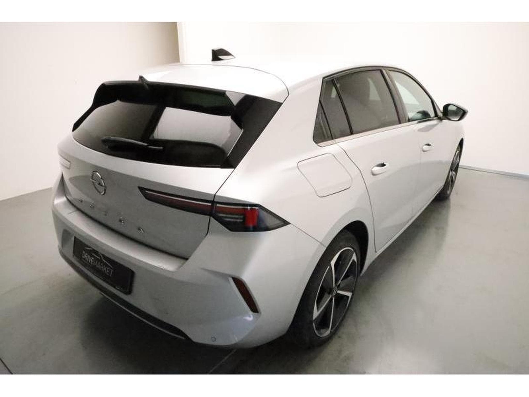 Opel Astra L Elegance (2024) - Foto 18