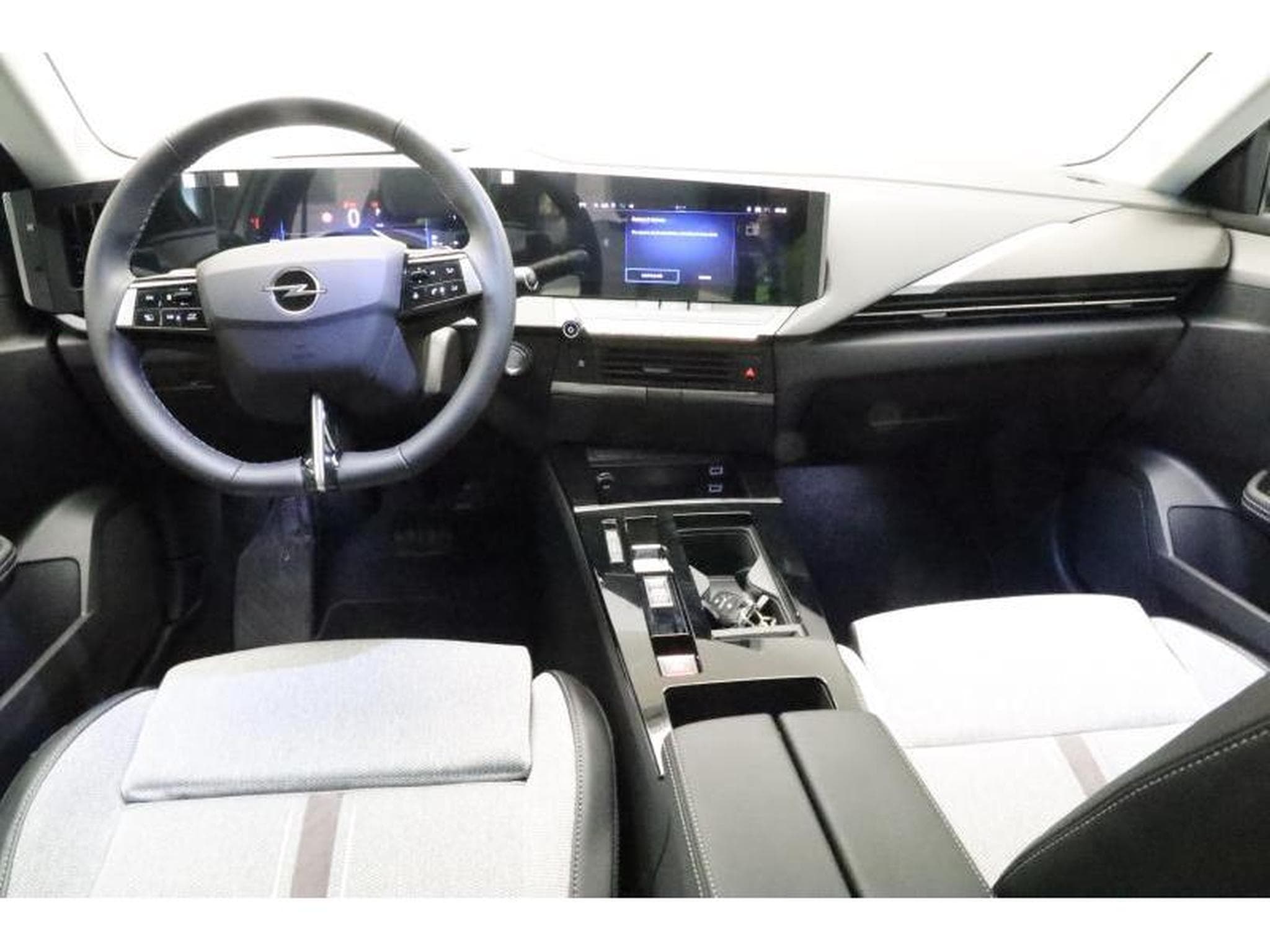 Opel Astra L Elegance (2024) - Foto 2