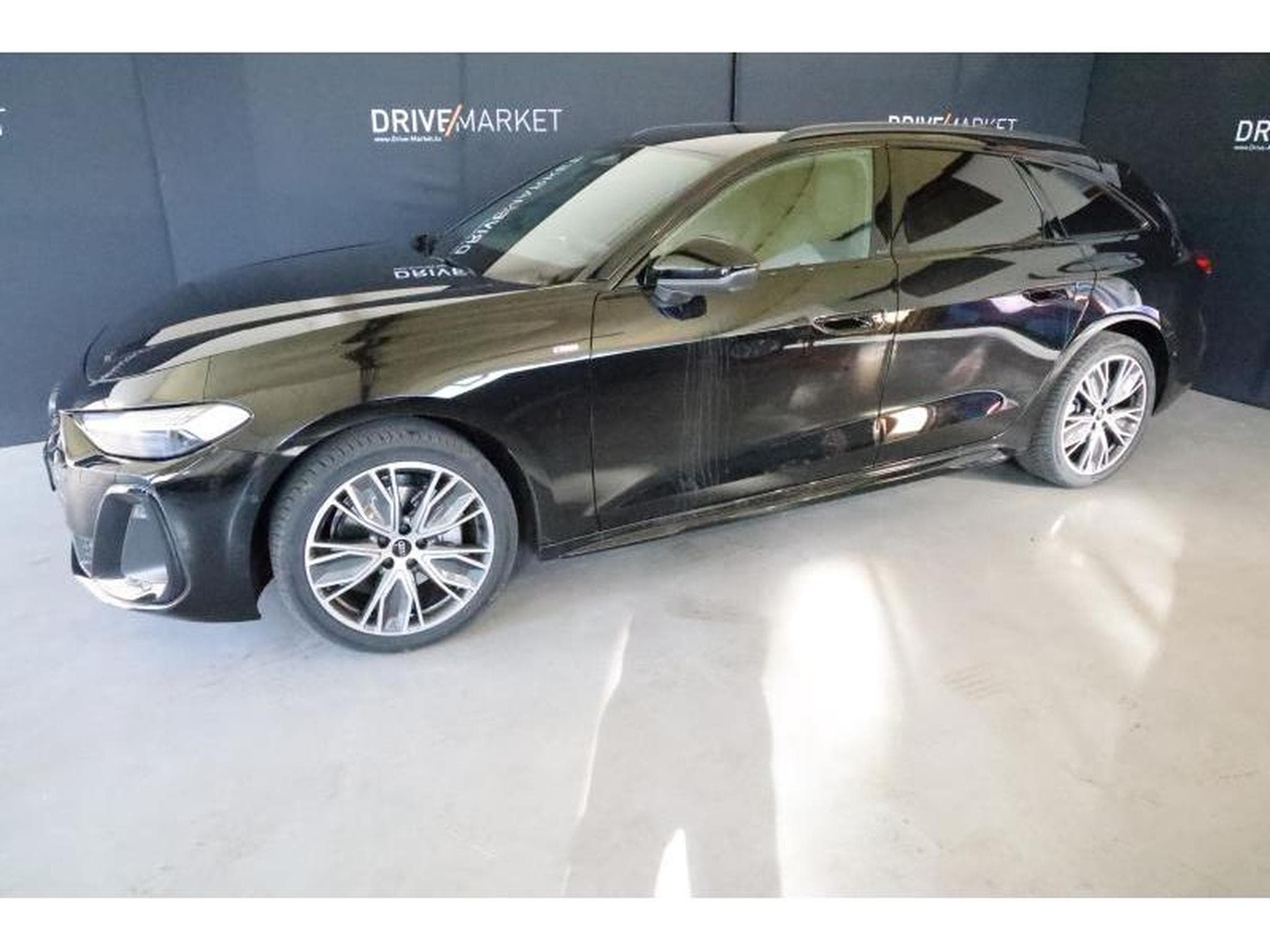 Audi A5 Avant (2025) - Photo 1