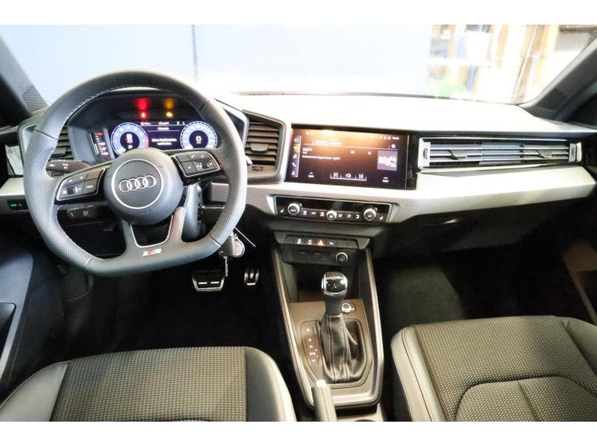 Audi A1 Advanced (2026) - Photo 2