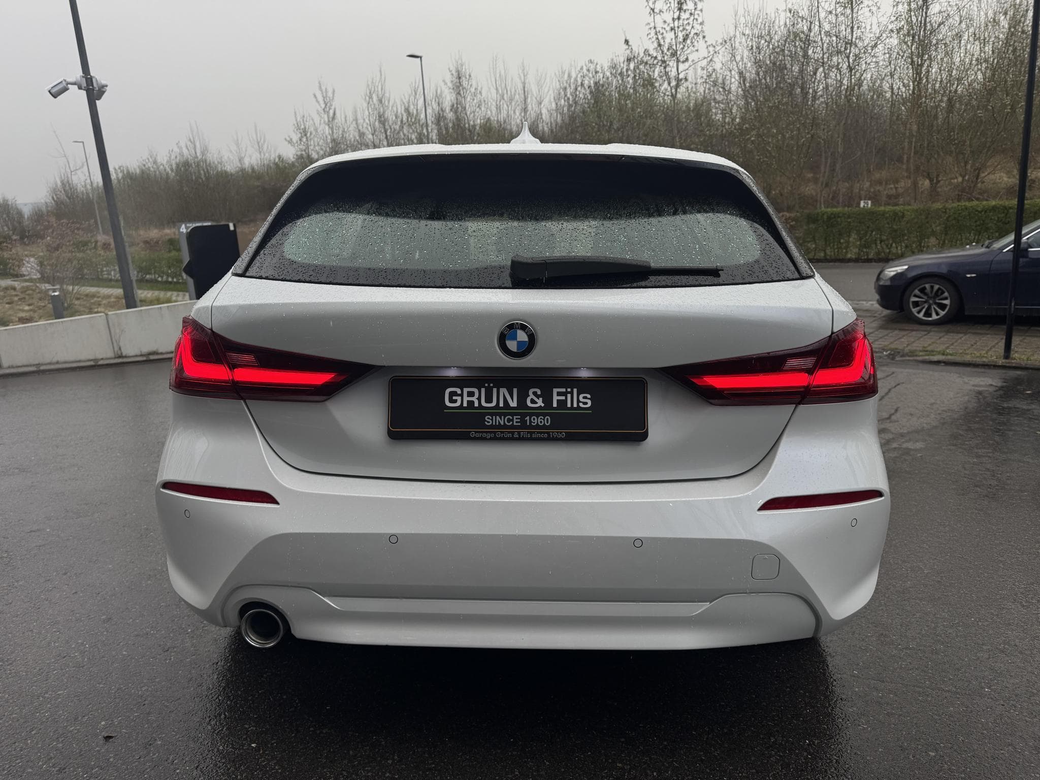 BMW 116 ADVANTAGE DKG7 (2023) - Photo 4