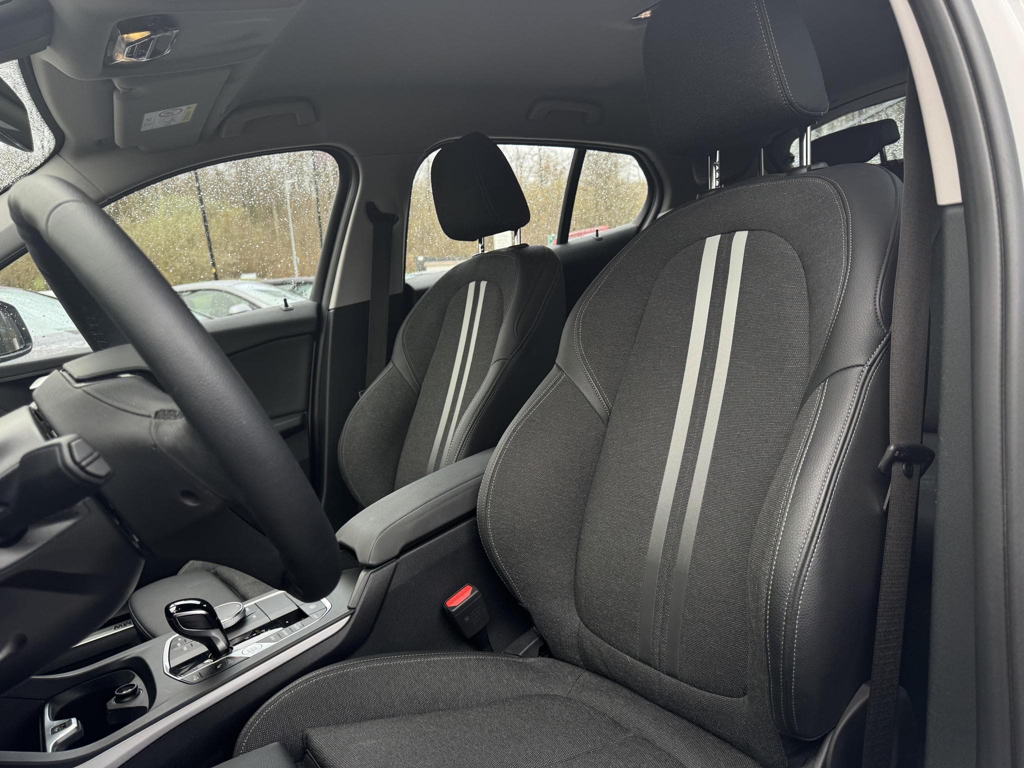 BMW 116 ADVANTAGE DKG7 (2023) - Photo 8