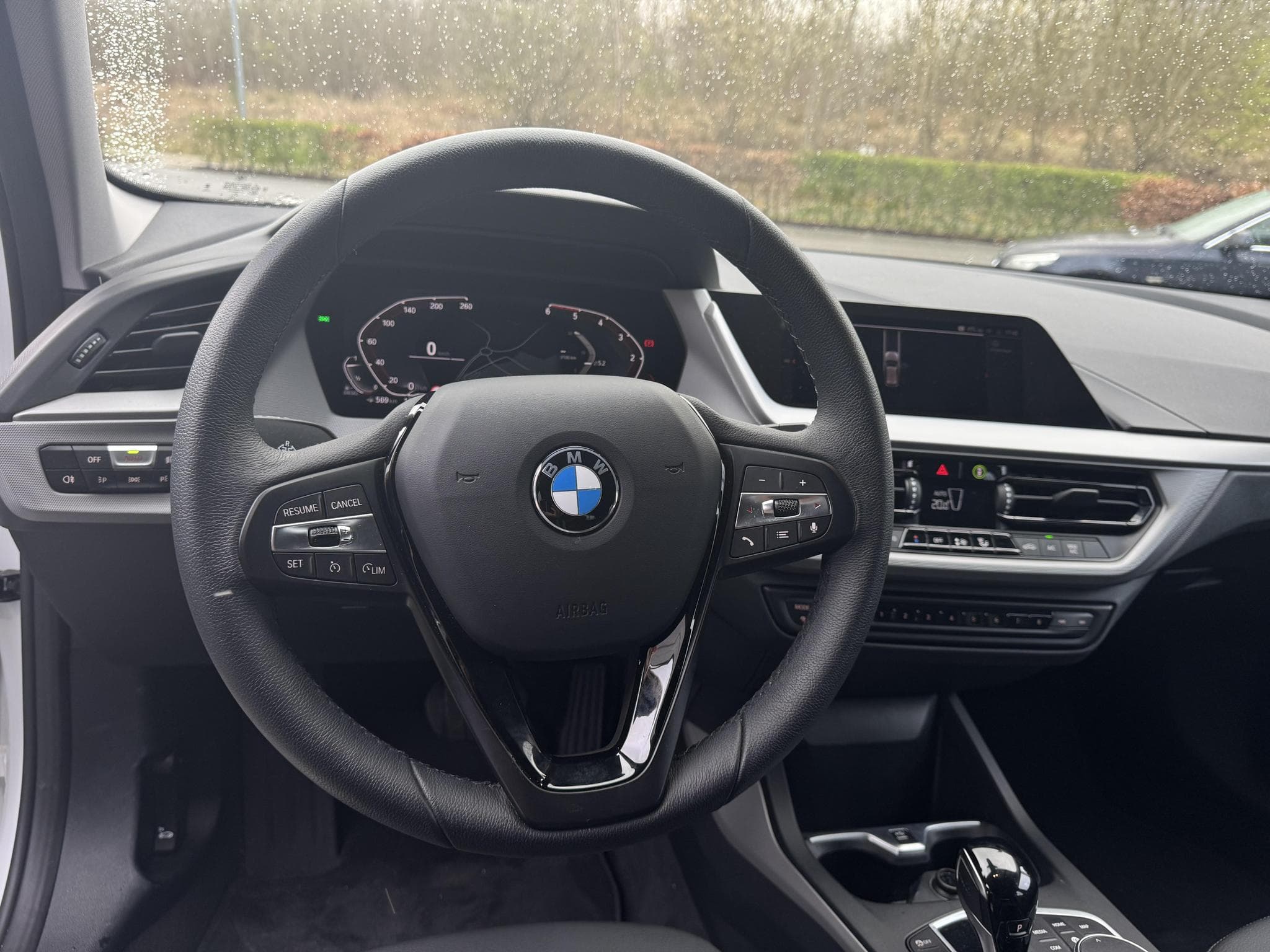 BMW 116 ADVANTAGE DKG7 (2023) - Photo 9