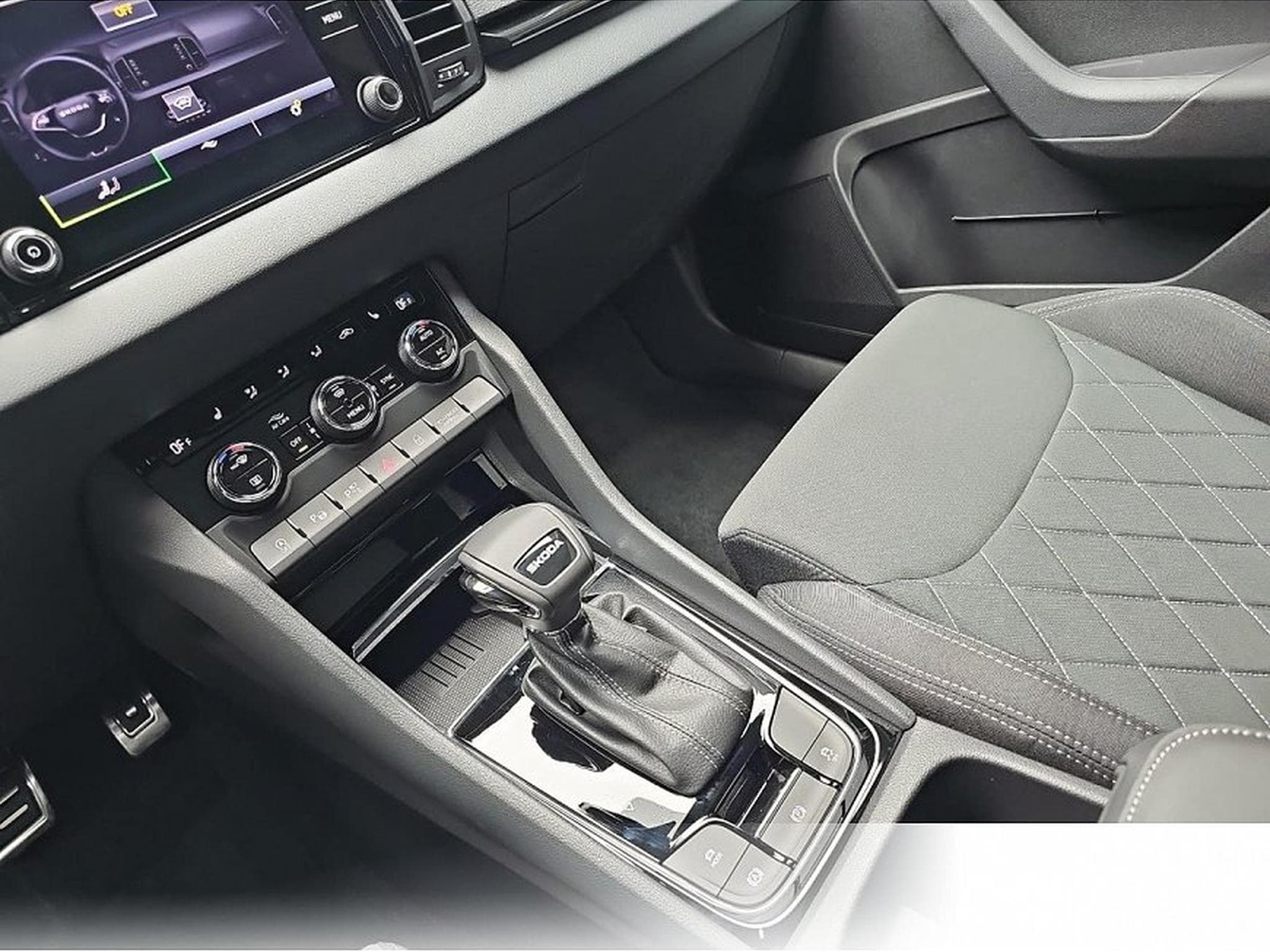 Skoda Karoq (2026) - Foto 11