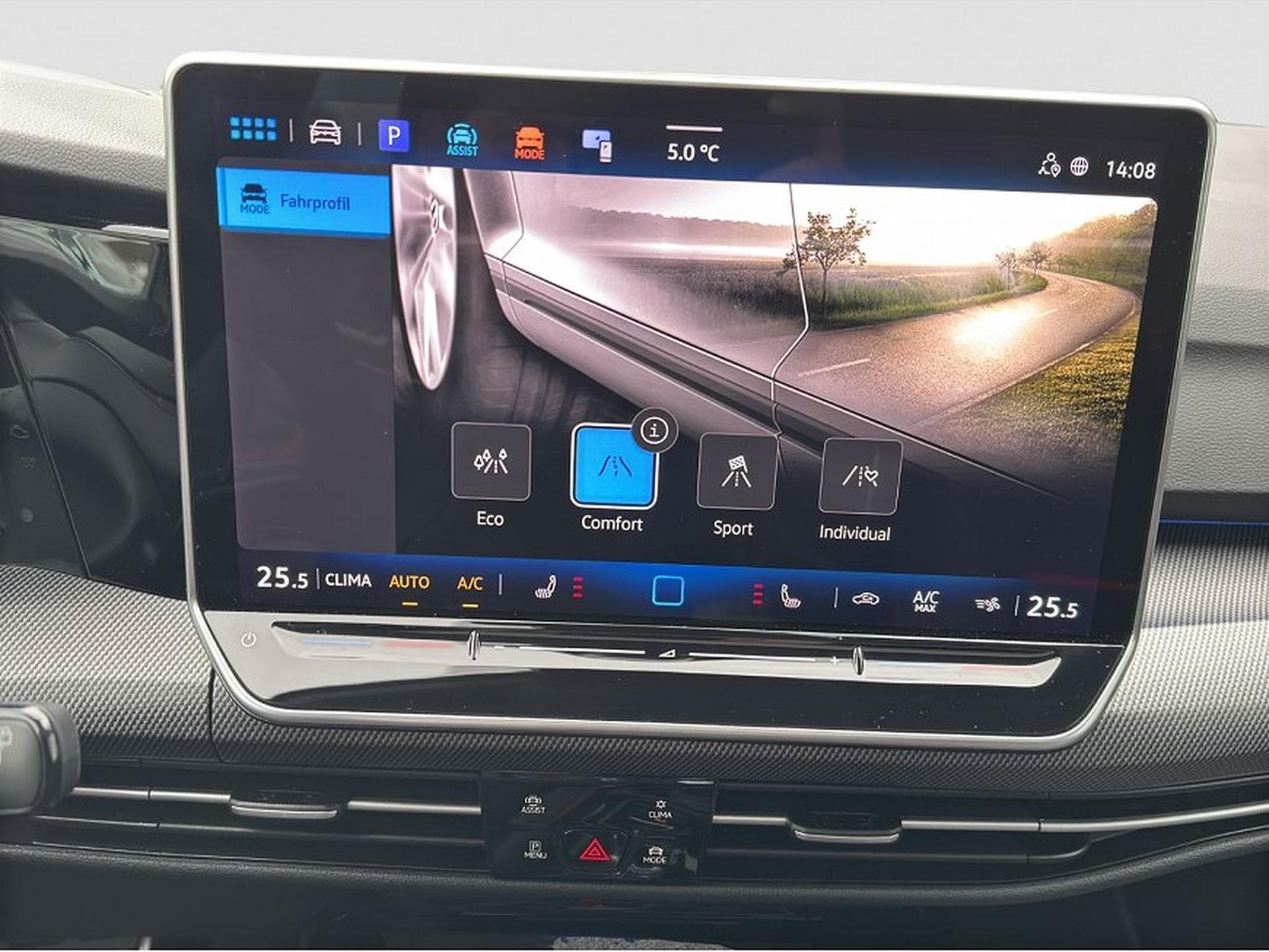 VW Golf (2025) - Photo 16