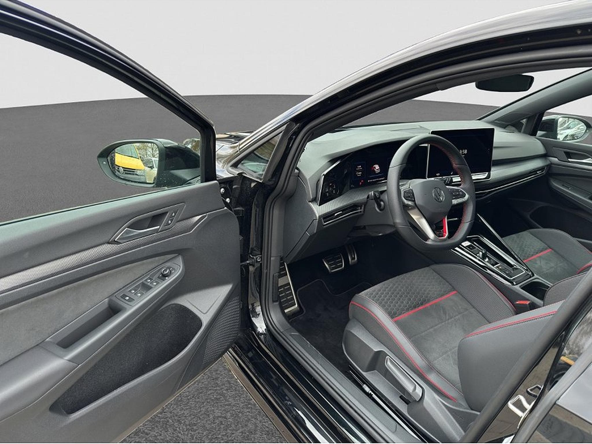 VW Golf (2025) - Photo 23