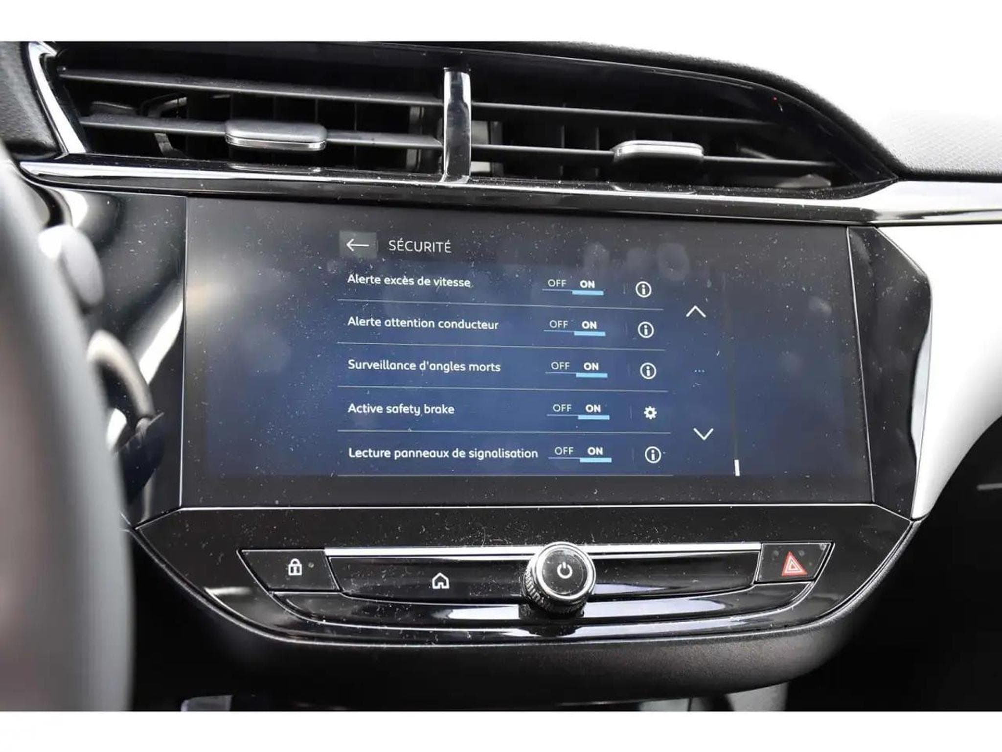 Opel Corsa (2025) - Photo 12