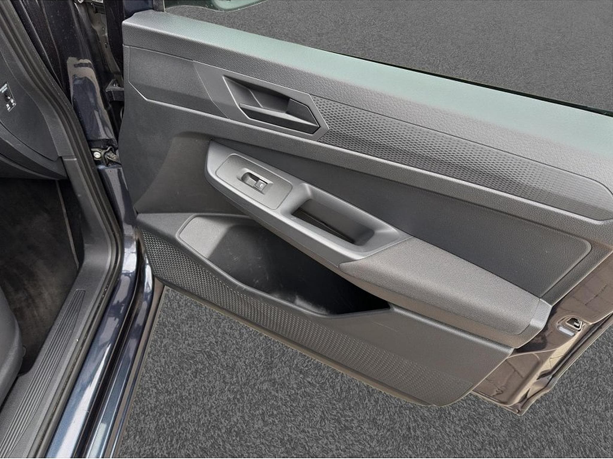 VW Caddy (2024) - Photo 25