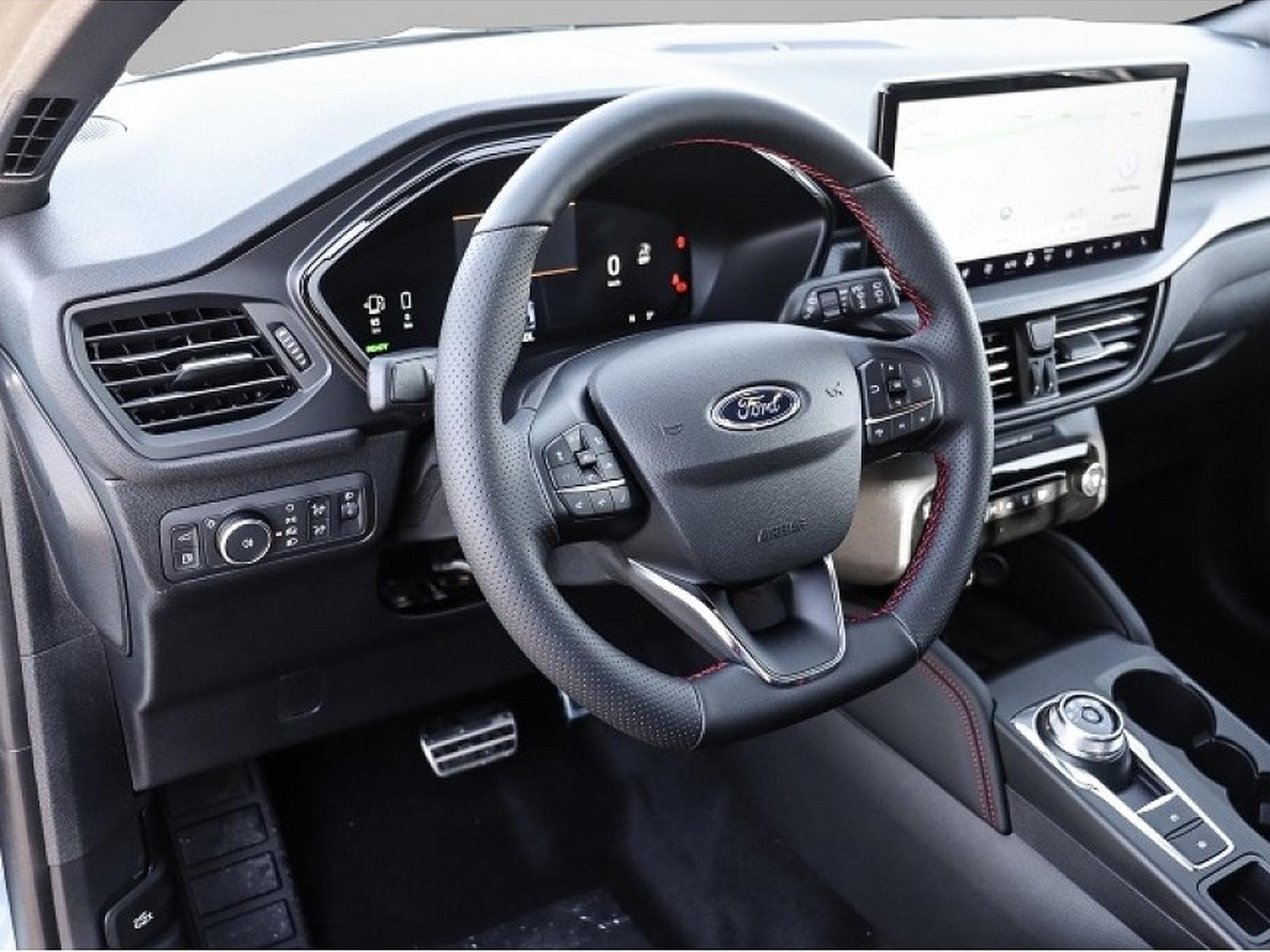 Ford Kuga (2024) - Photo 3