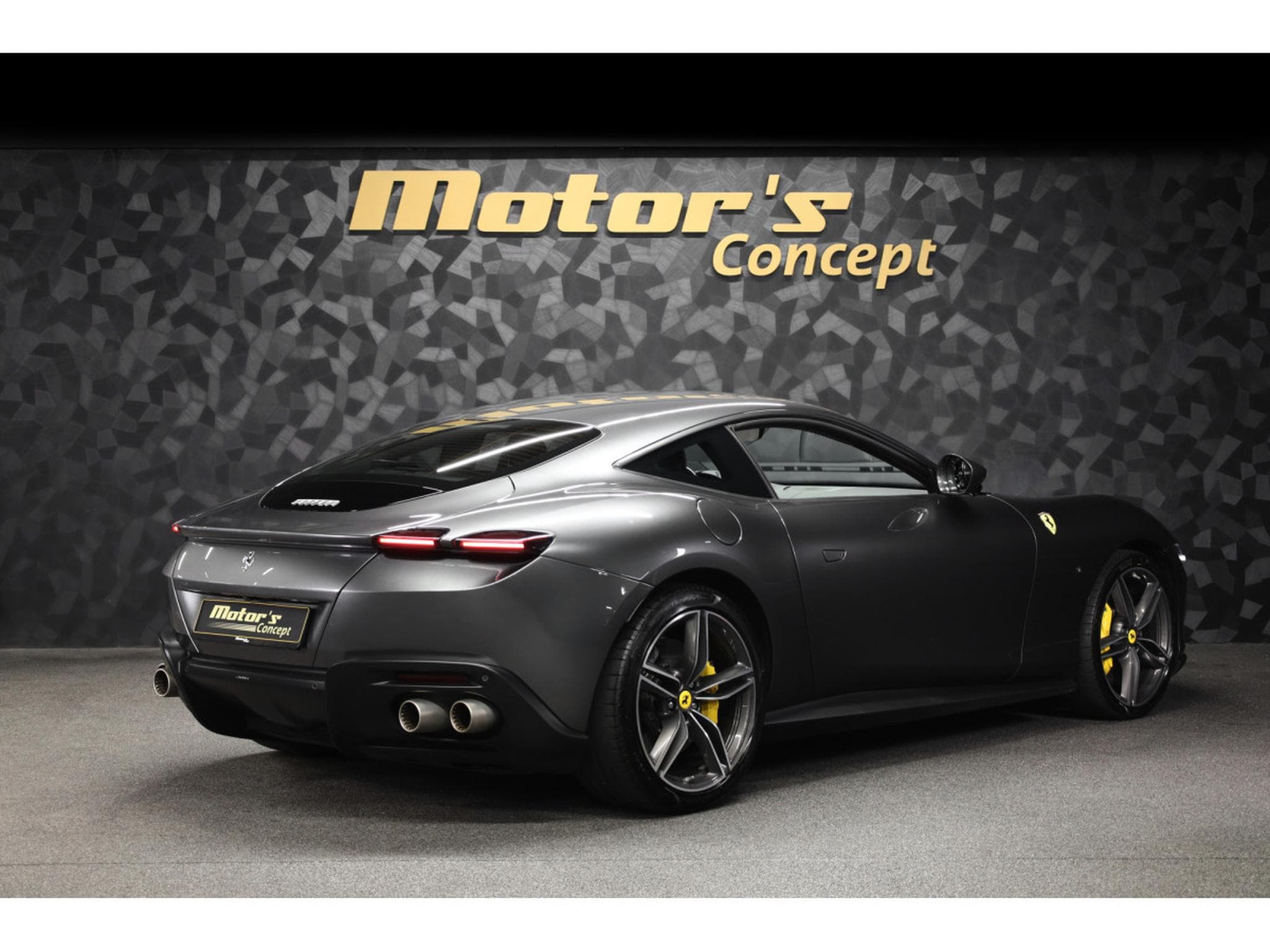 Ferrari Roma V8 - GRIGIO SILVERSTONE / CIOCCOLATO (2023) - Photo 3