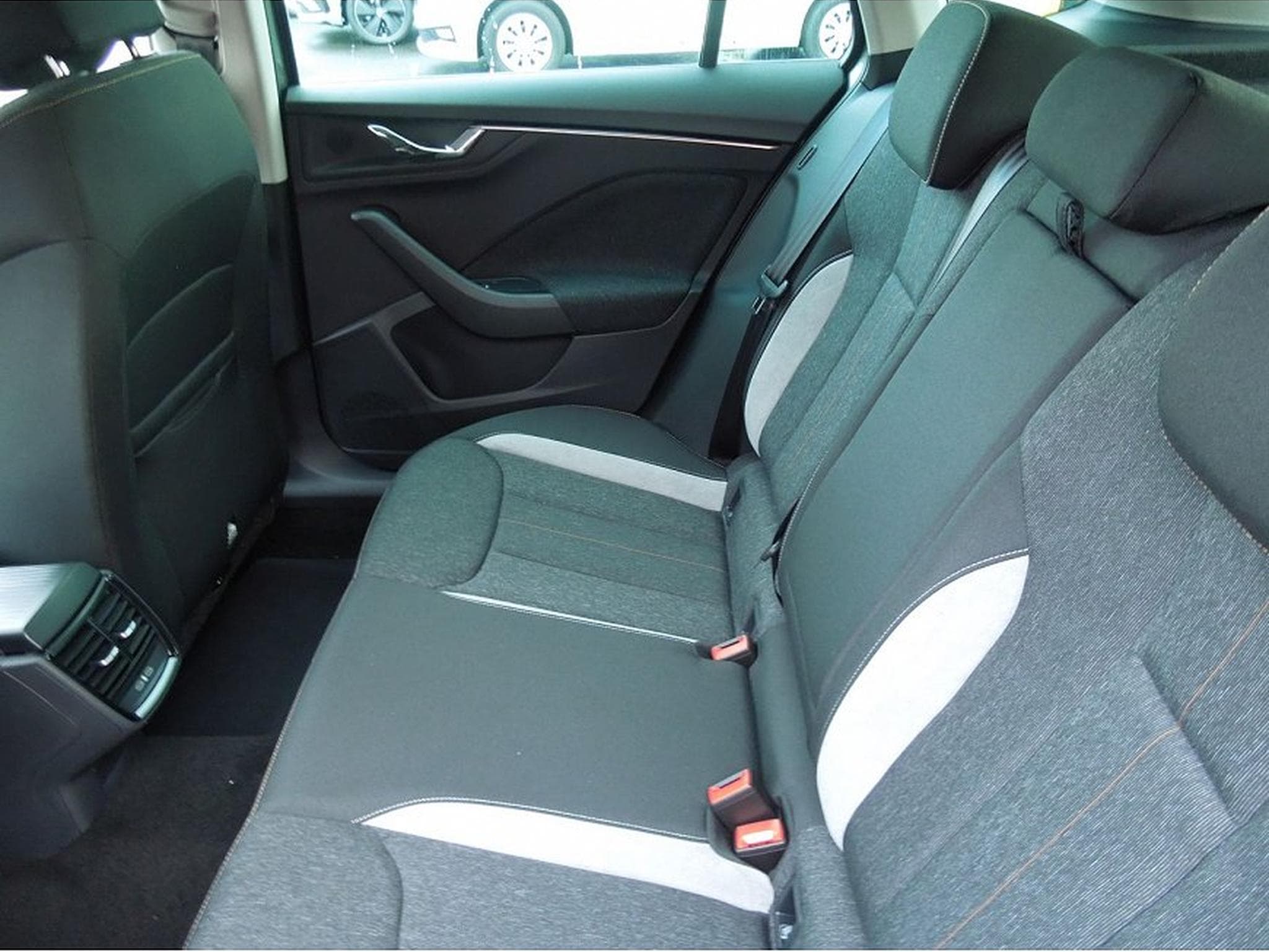 Skoda Kamiq (2026) - Foto 16