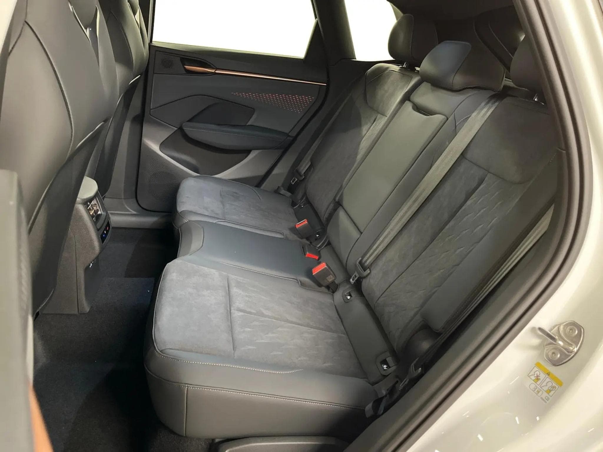 Cupra Terramar 2.0 TSI DSG 265 VZ 4Drive (2025) - Photo 12