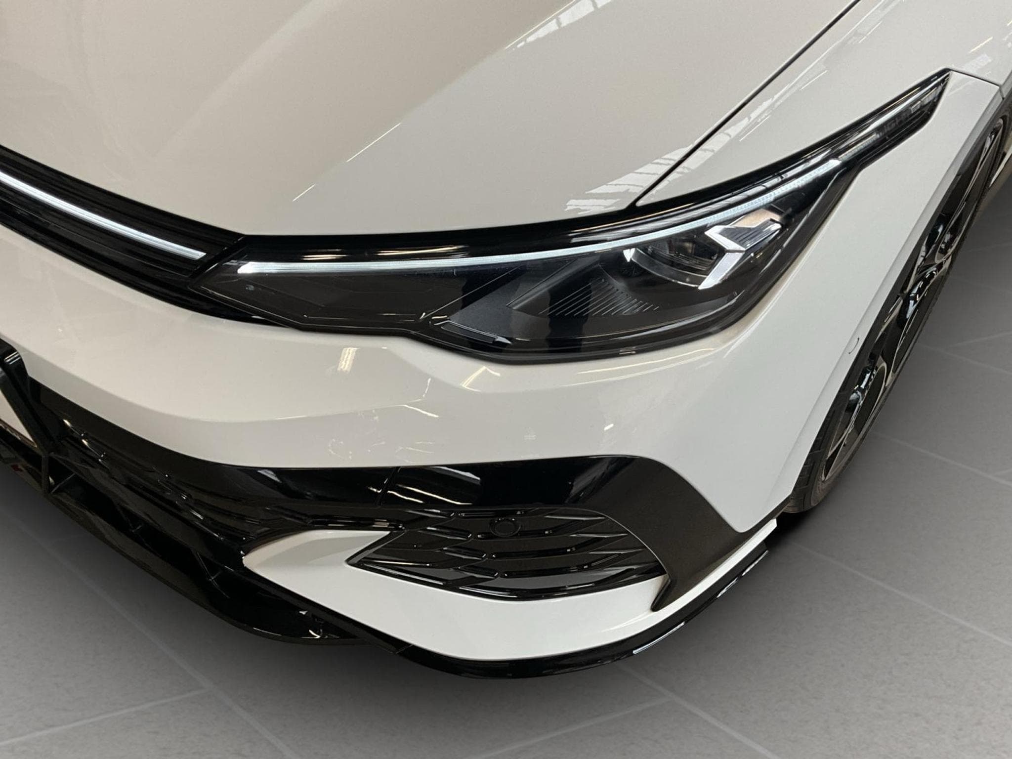 VW Golf Clubsport+DSG+Led+LM19 (2025) - Photo 18