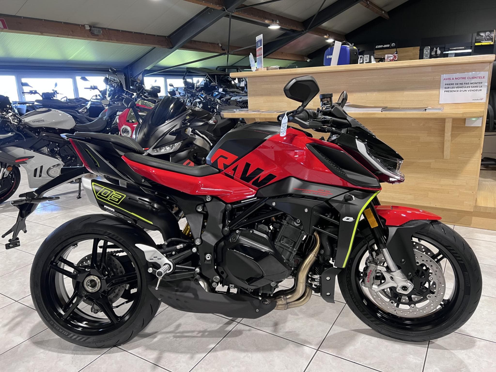 QJmotor SRK 921 (2026) - Foto 1