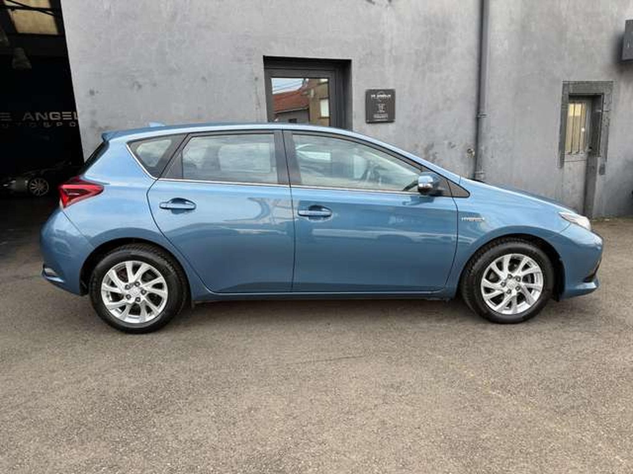 Toyota Auris 1.8 HYBRID 136 DYNAMIC (2016) - Foto 10