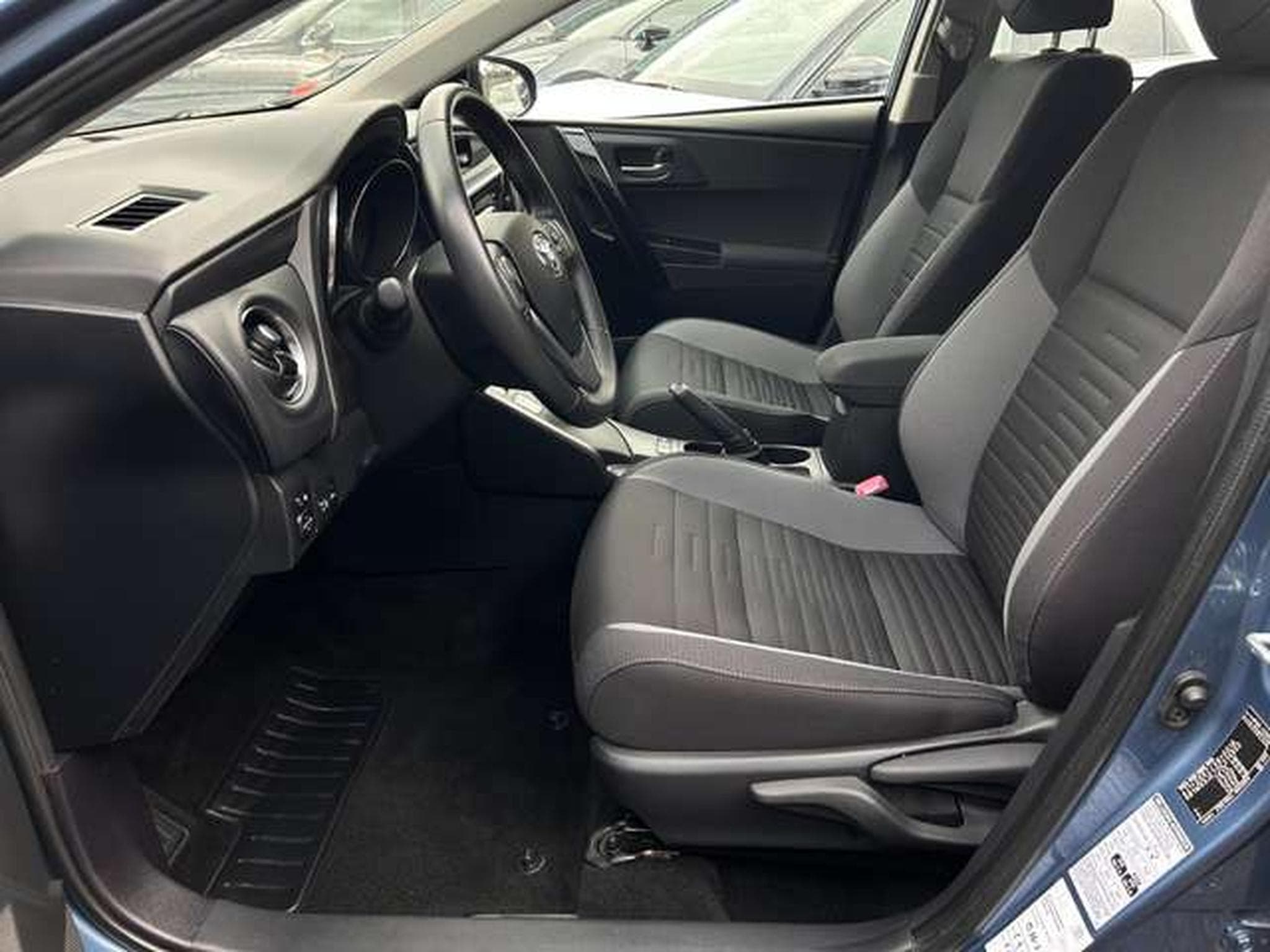 Toyota Auris 1.8 HYBRID 136 DYNAMIC (2016) - Foto 13