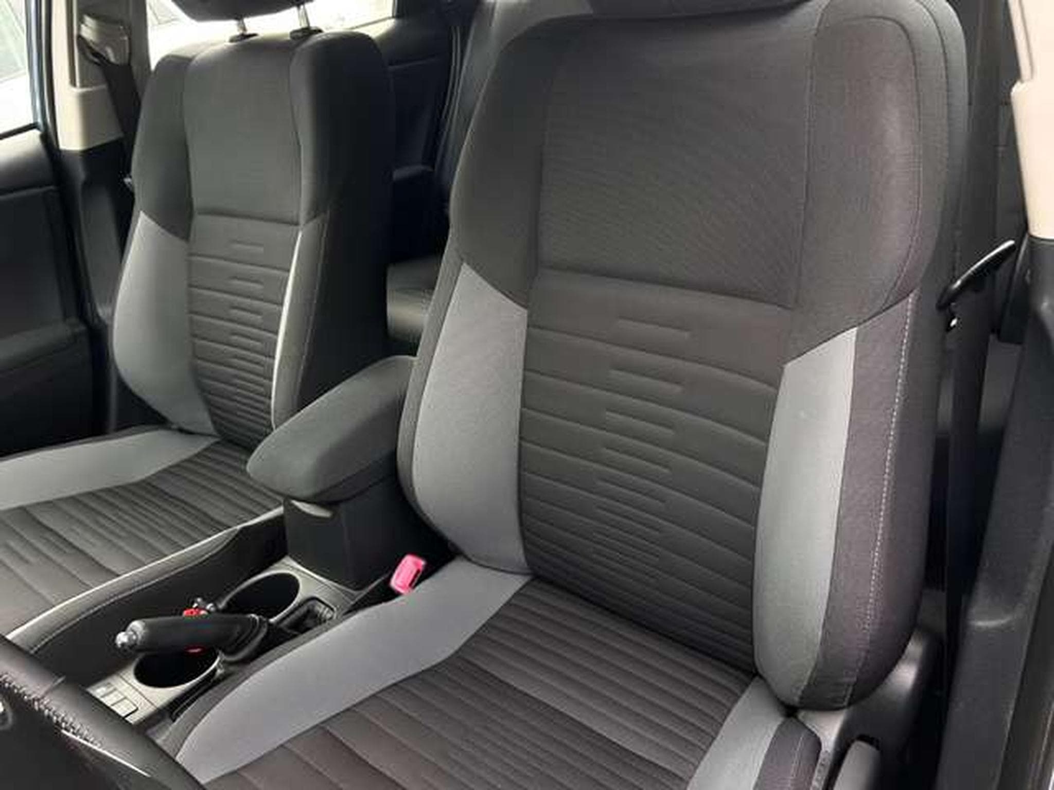 Toyota Auris 1.8 HYBRID 136 DYNAMIC (2016) - Foto 14