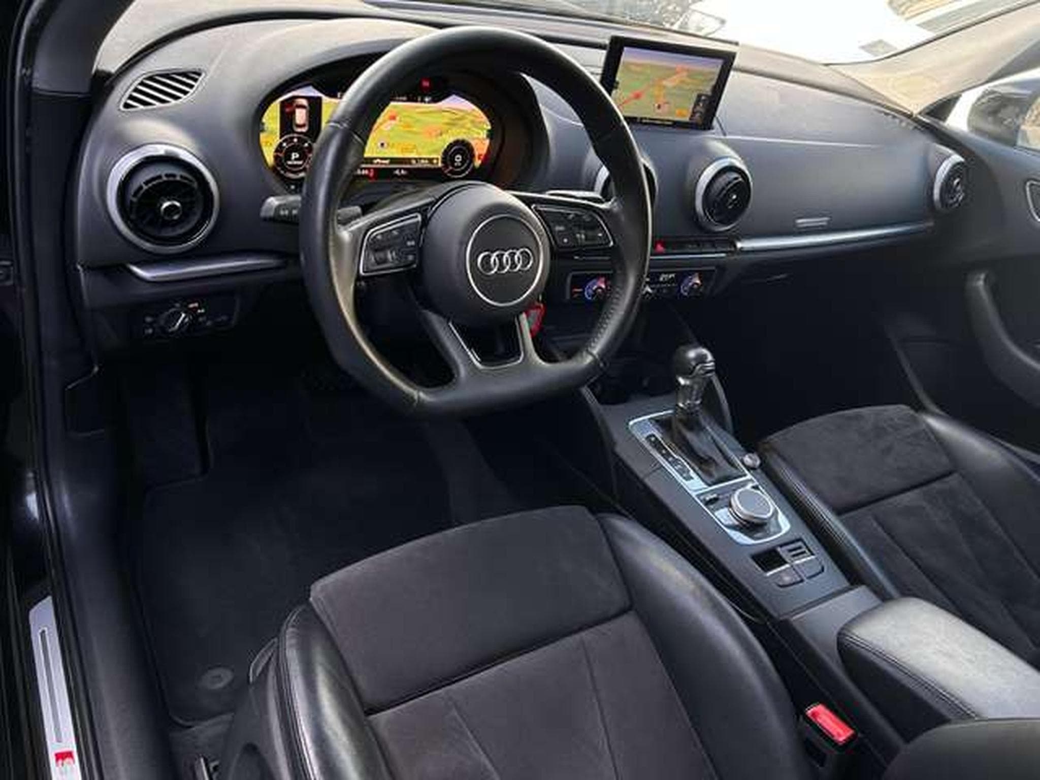 Audi A3 2.0 TDI 150 STRONIC S LINE (2018) - Foto 12