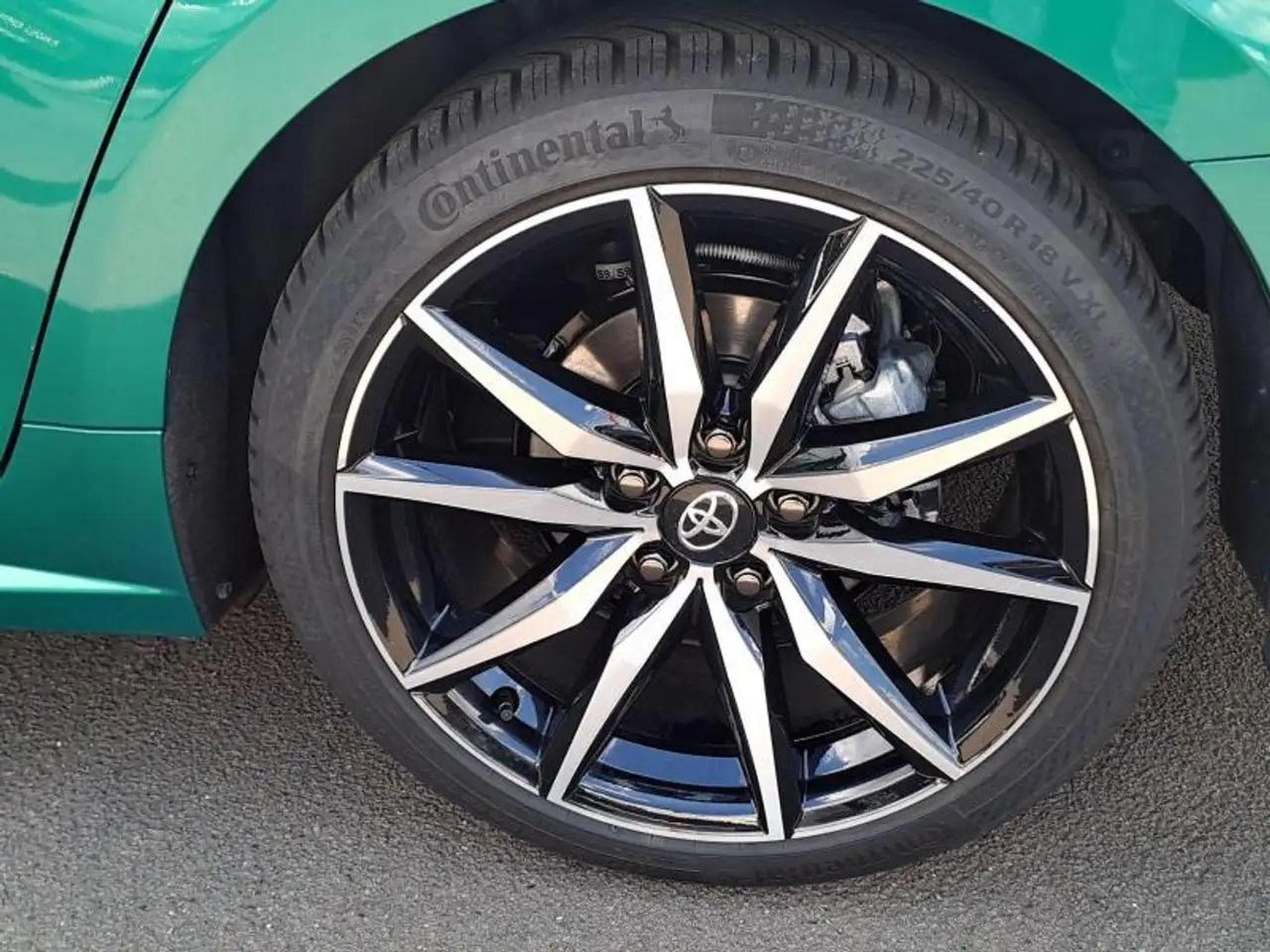 Toyota Corolla (2024) - Photo 15