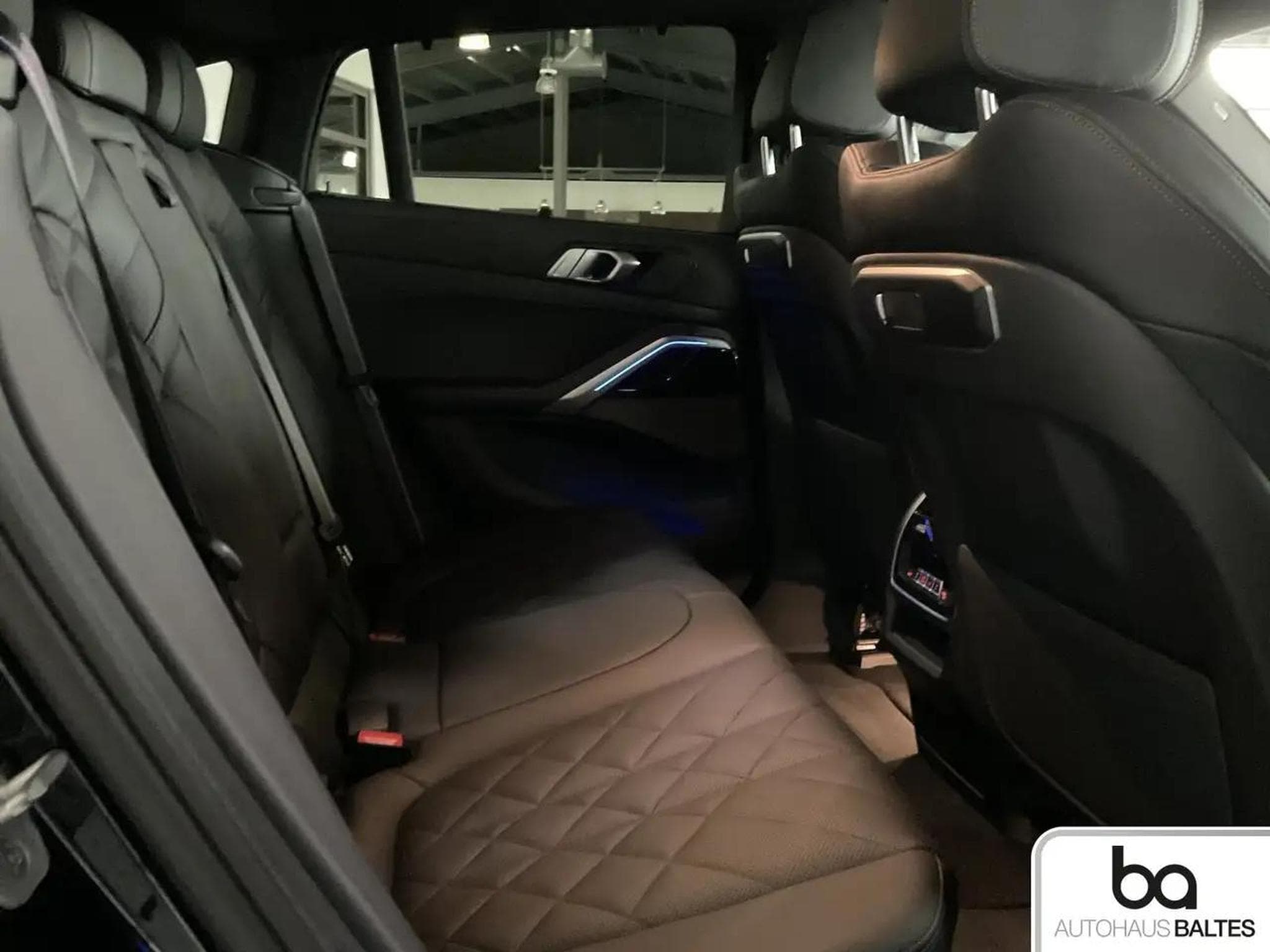 BMW X6 (2025) - Photo 8