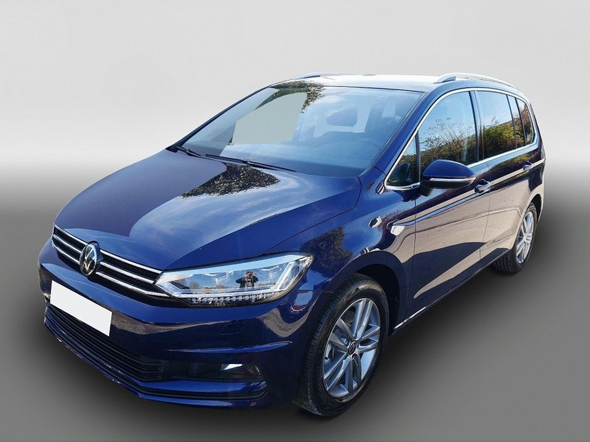 VW Touran (2026) - Photo 1