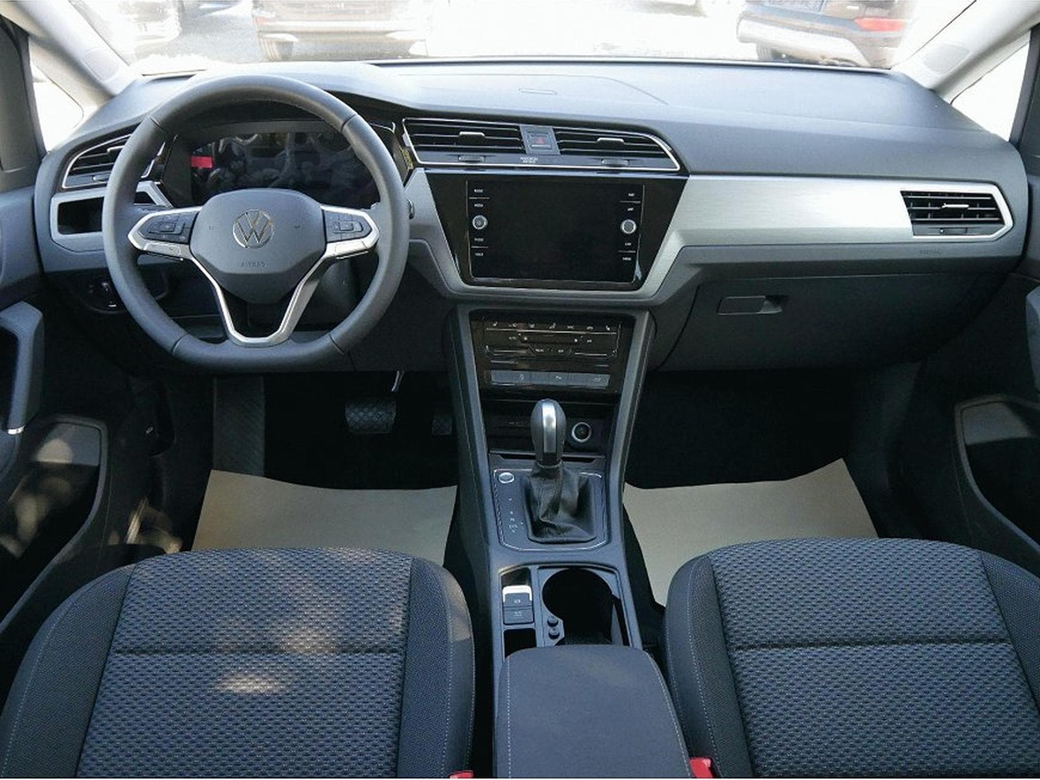 VW Touran (2026) - Photo 11