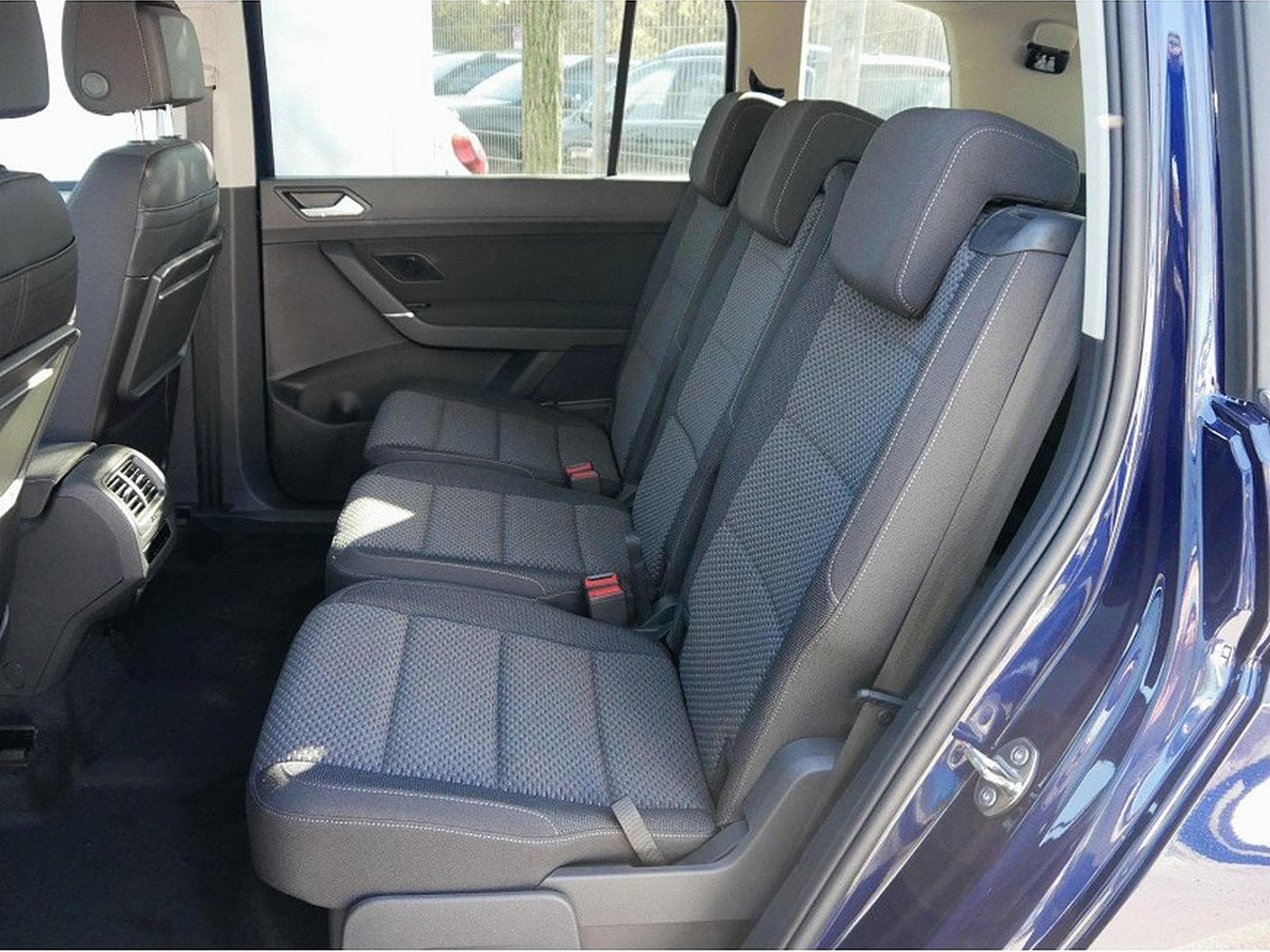 VW Touran (2026) - Photo 8