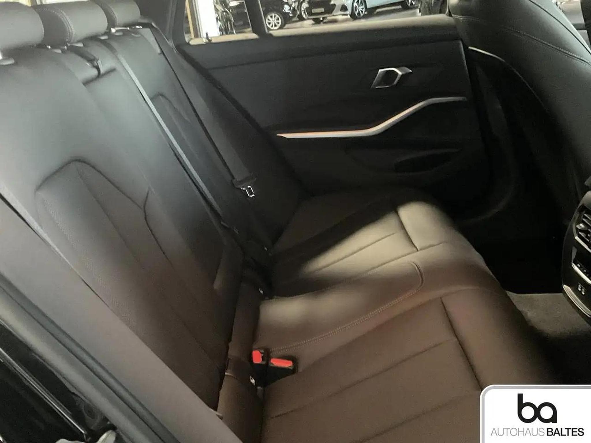 BMW 320 (2025) - Photo 8