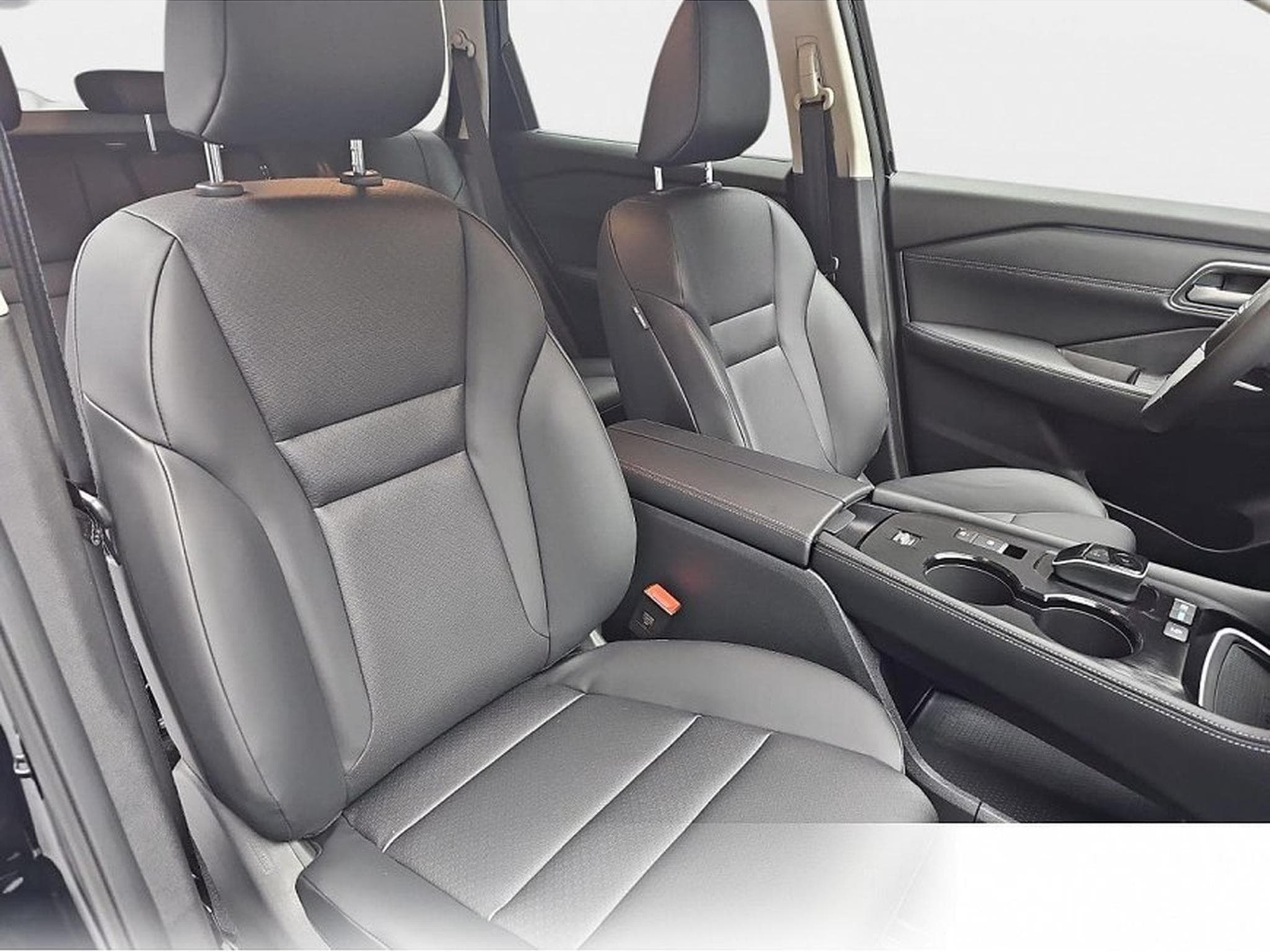 Nissan X-Trail (2026) - Photo 15