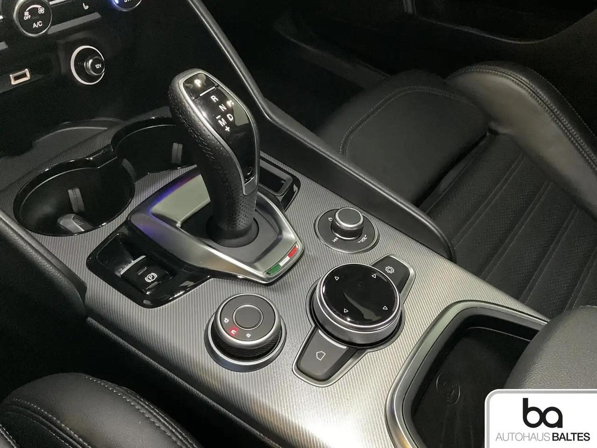 Alfa-Romeo Giulia (2025) - Photo 11