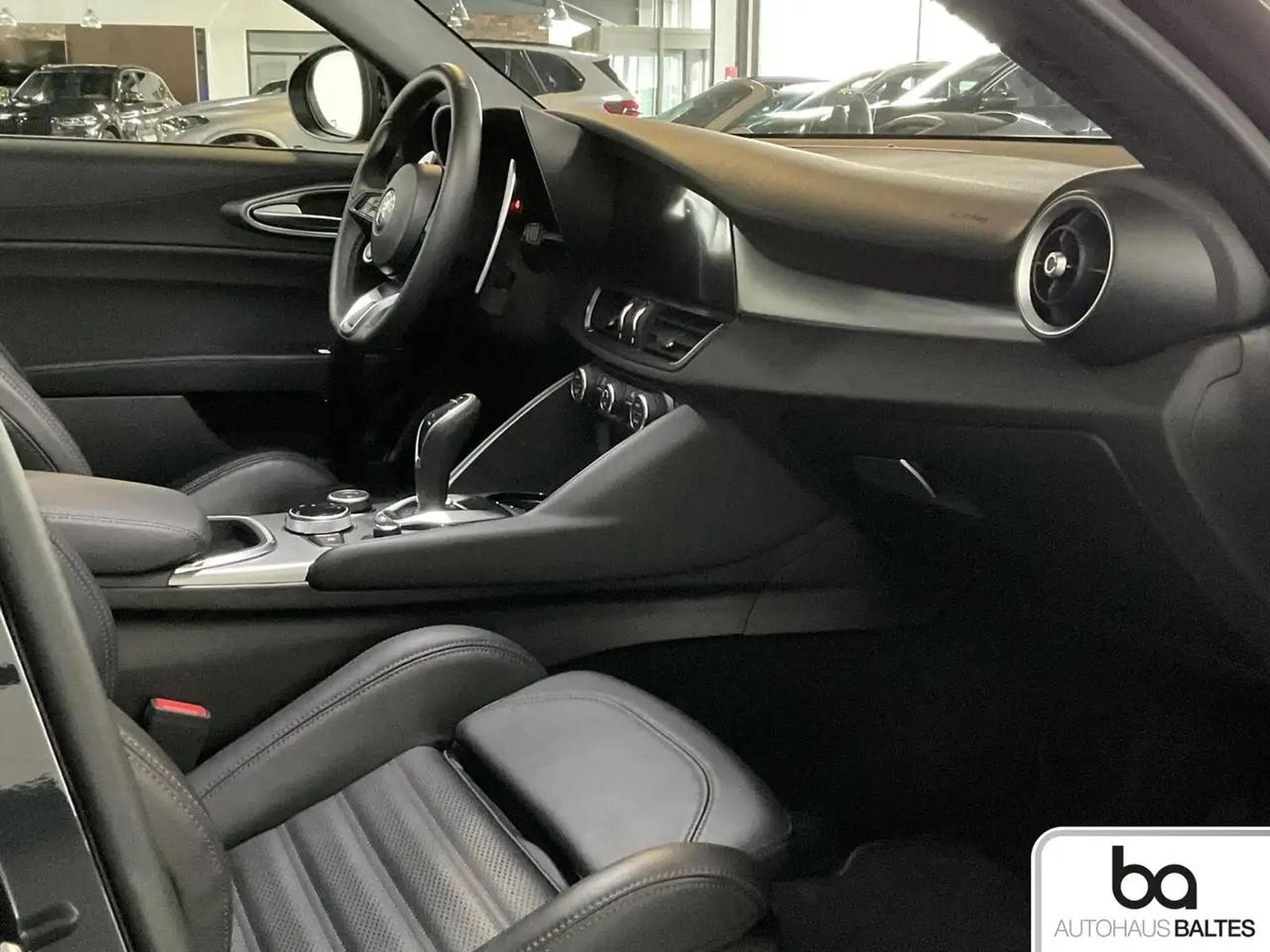 Alfa-Romeo Giulia (2025) - Photo 6