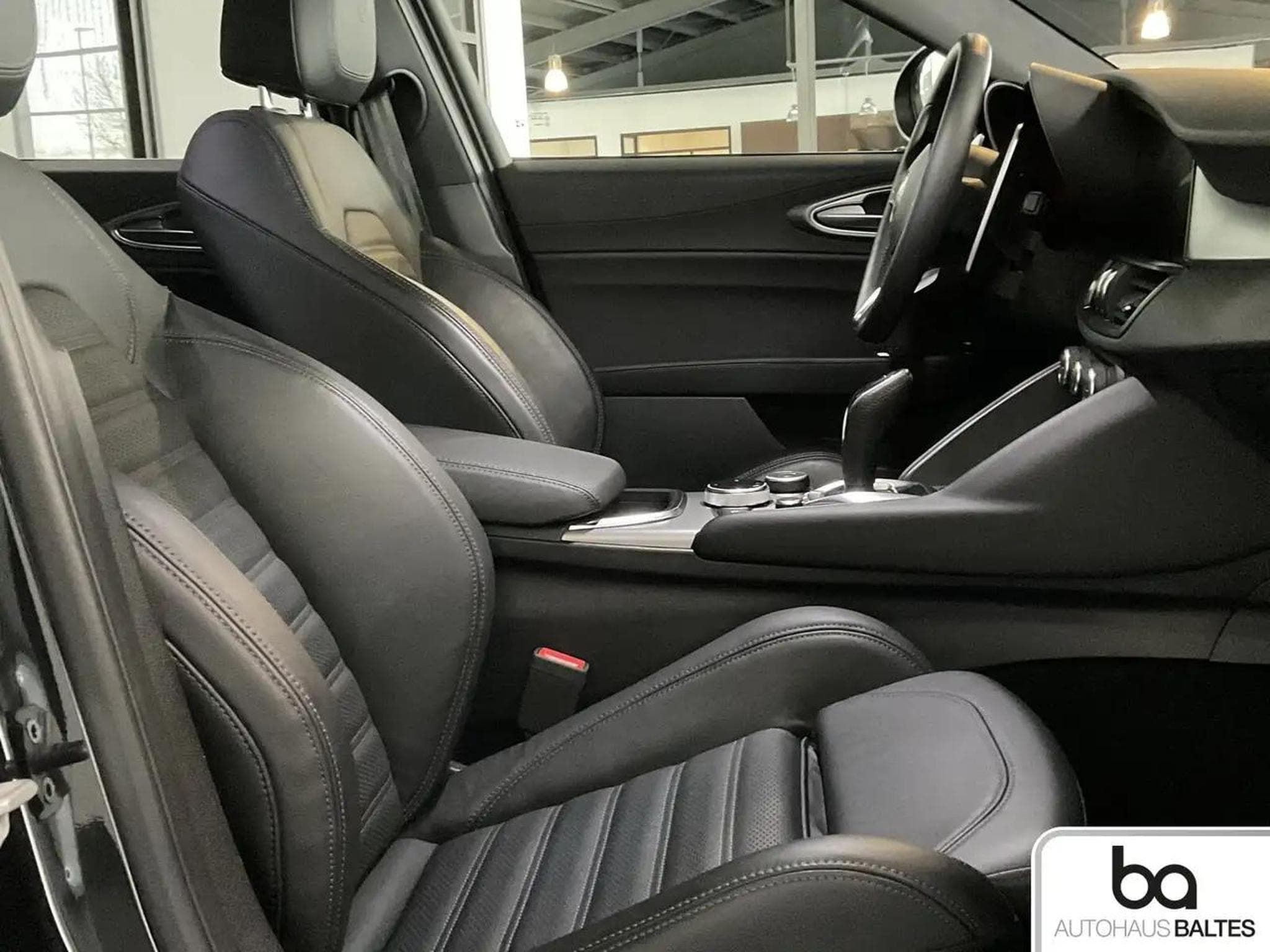 Alfa-Romeo Giulia (2025) - Photo 7