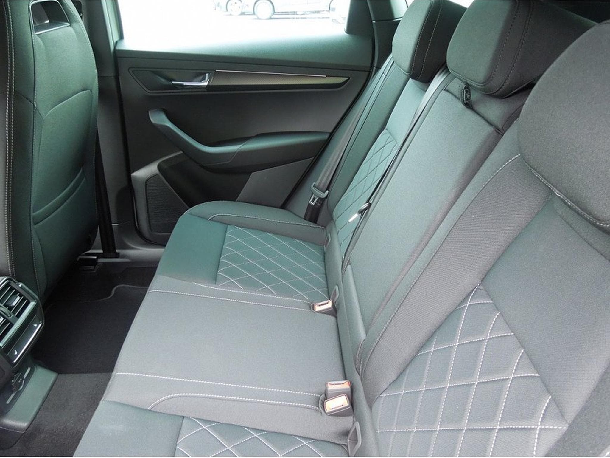 Skoda Karoq (2026) - Foto 17