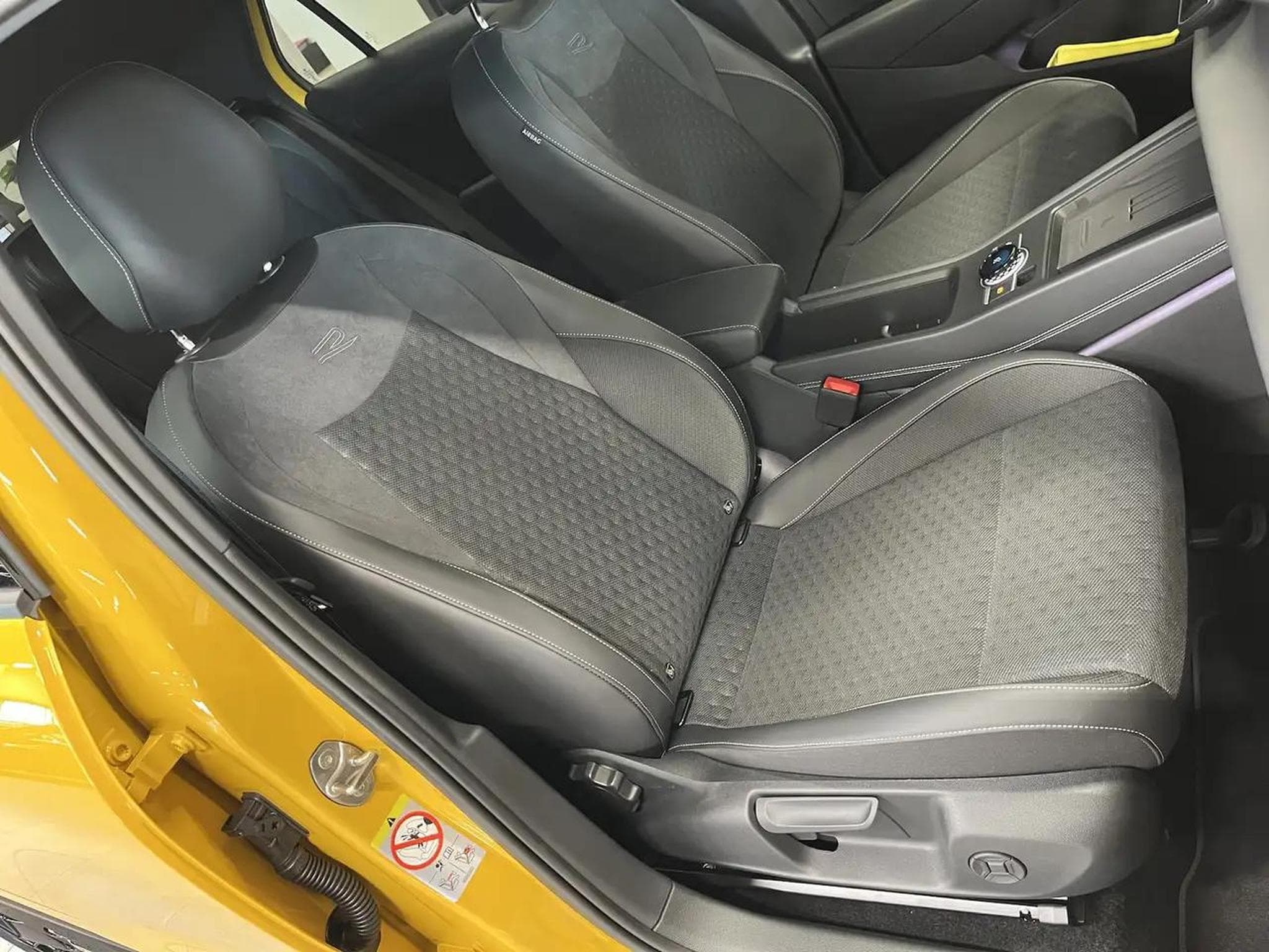 VW T-Roc (2026) - Photo 17