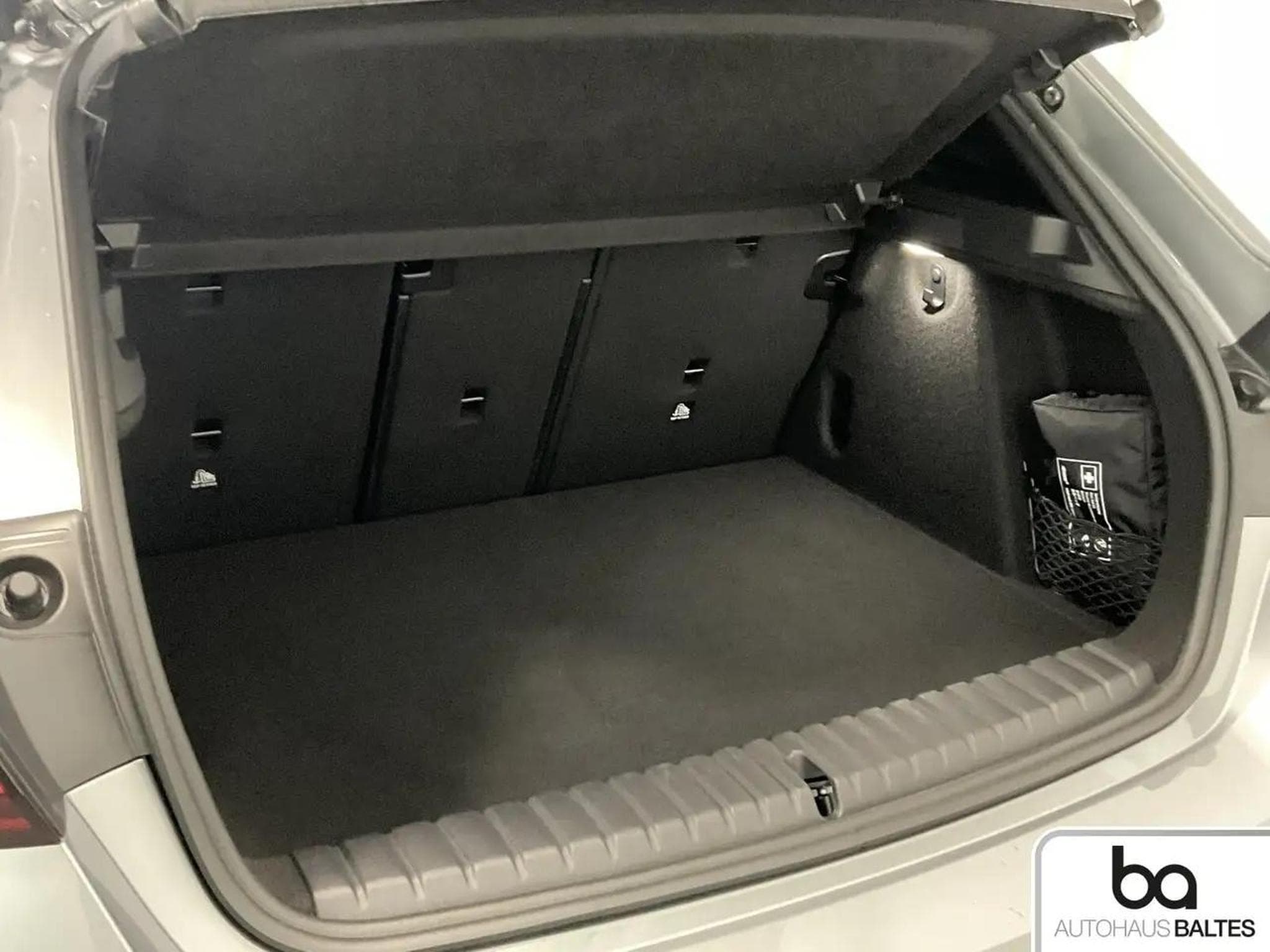 BMW 120 (2025) - Photo 11