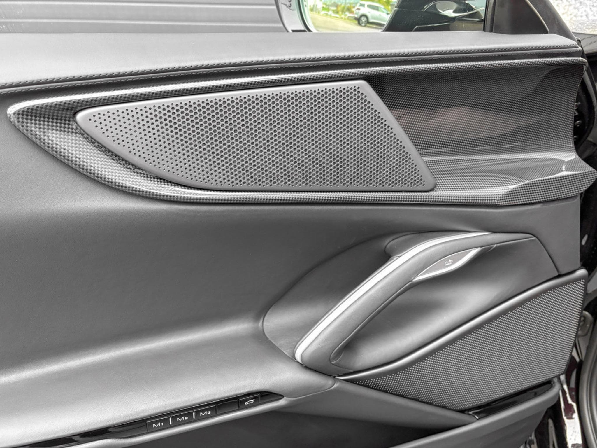 Ferrari Purosangue V12/NO VAT/NERO PUROSANGUE/CARBON/FULL (2024) - Photo 25