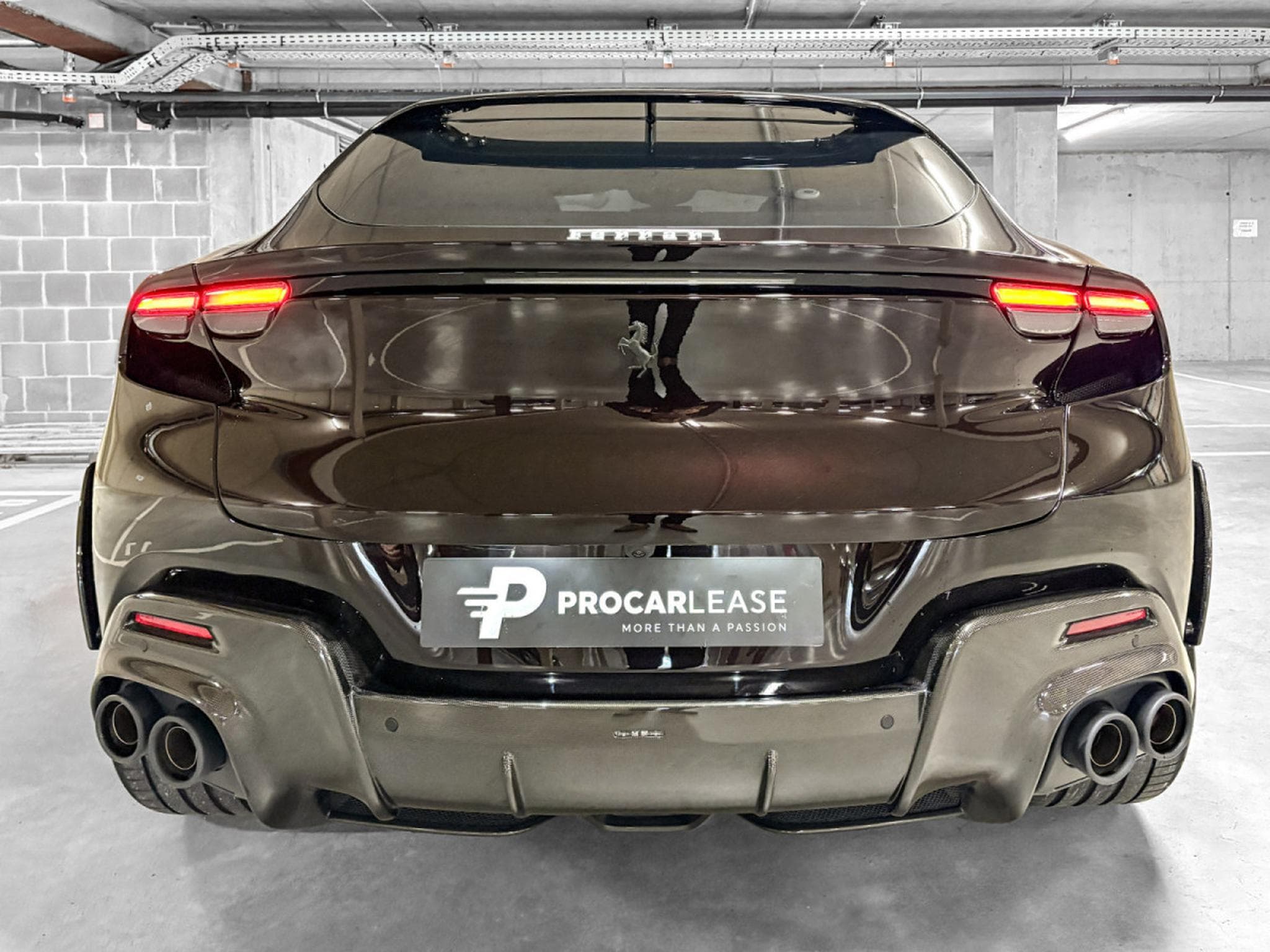 Ferrari Purosangue V12/NO VAT/NERO PUROSANGUE/CARBON/FULL (2024) - Photo 6