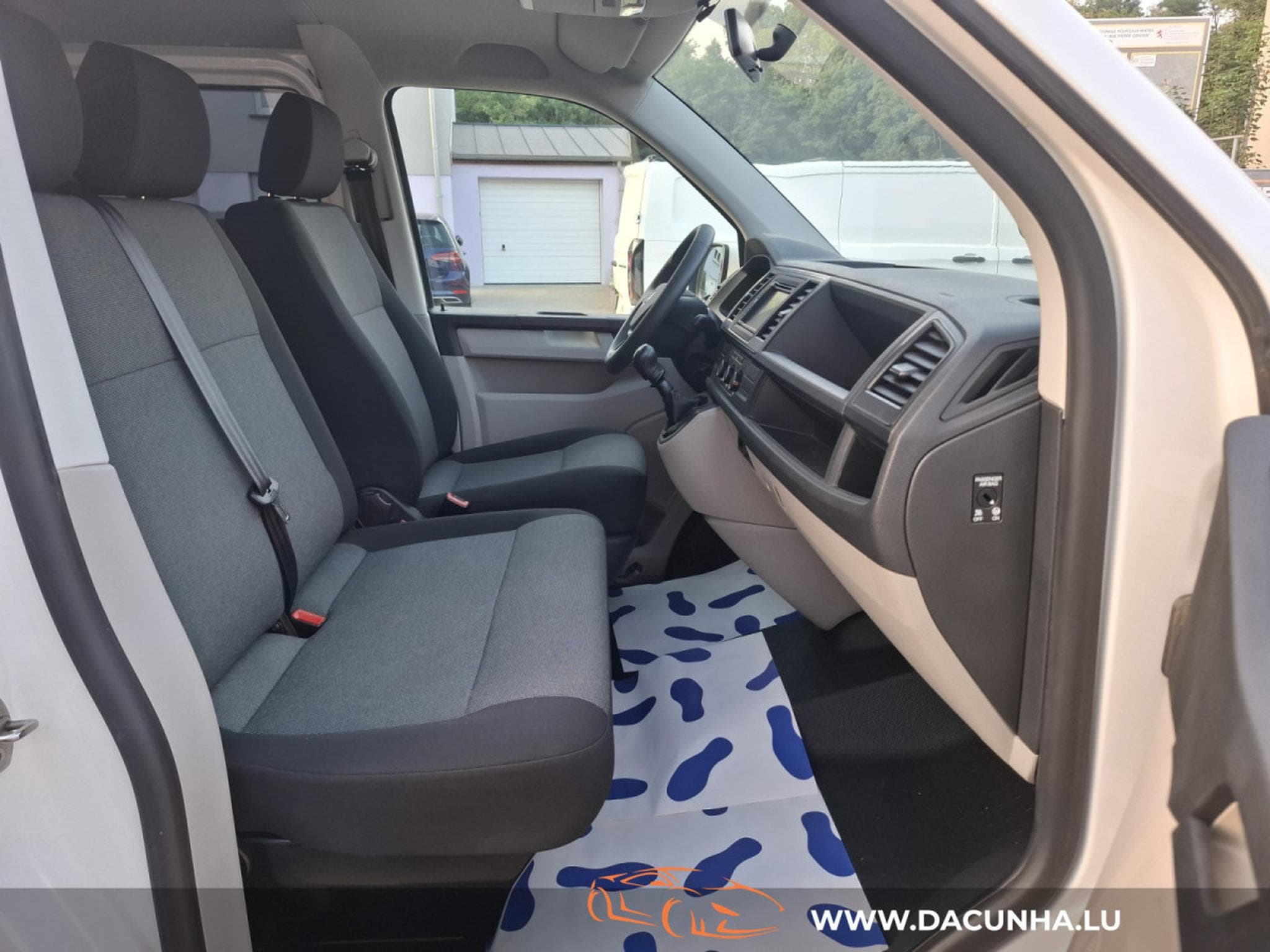 VW T6.1 2.0 TDI 9 PLACES, 1 HAND, CLIMA,NAVI,PDC,CAMERA (2016) - Photo 10