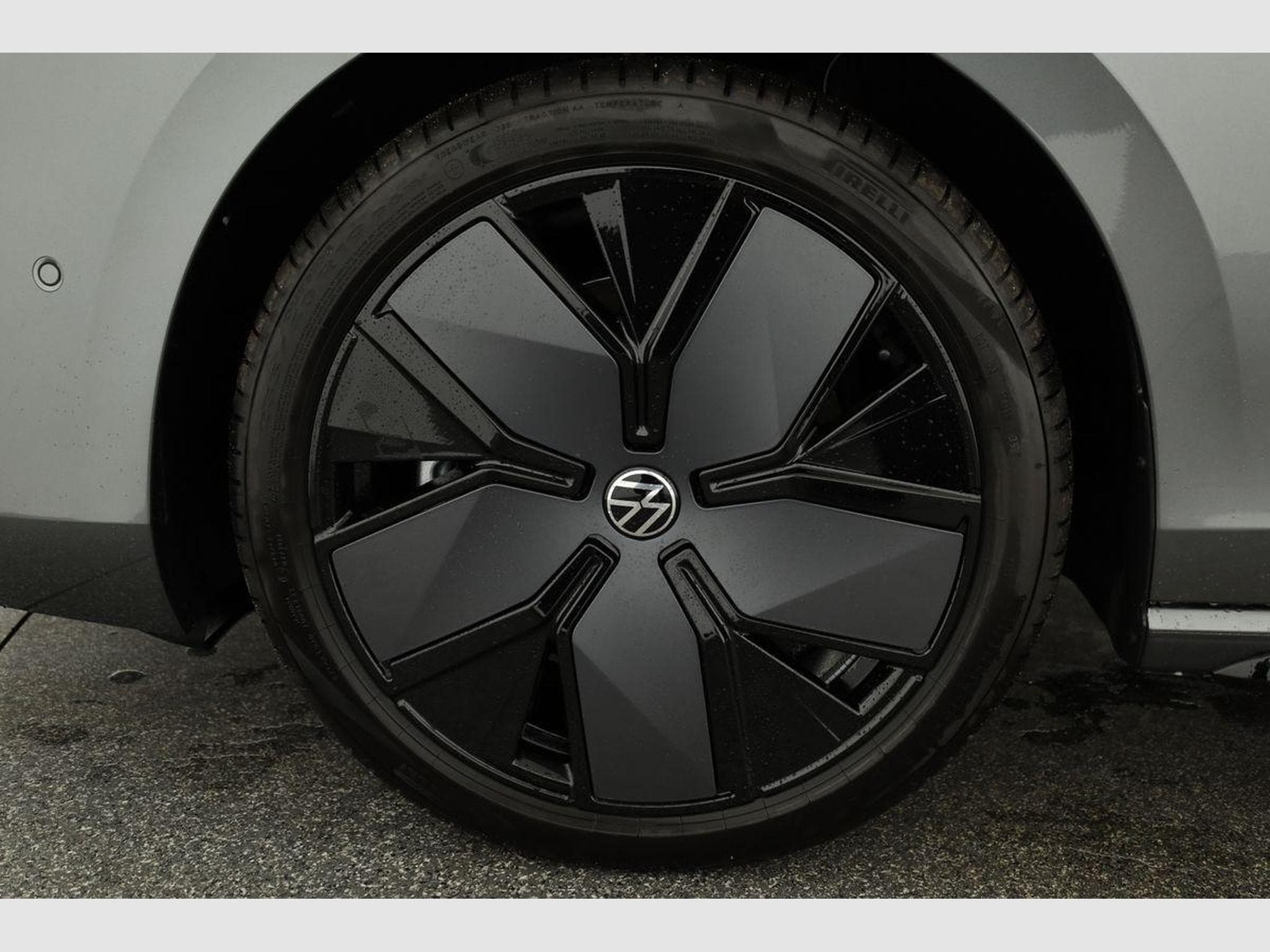 VW Passat Variant 2.0 TDI 142 kW 4Motion R-Line (2026) - Photo 15