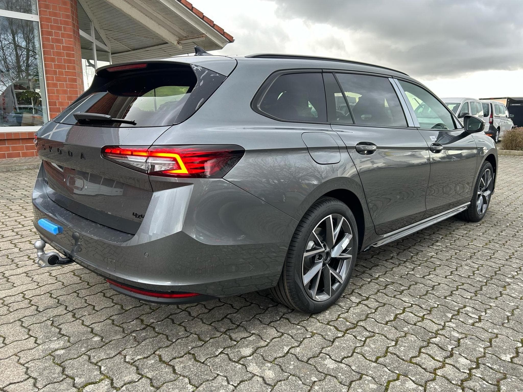 Skoda Superb Sportline (2026) - Photo 3