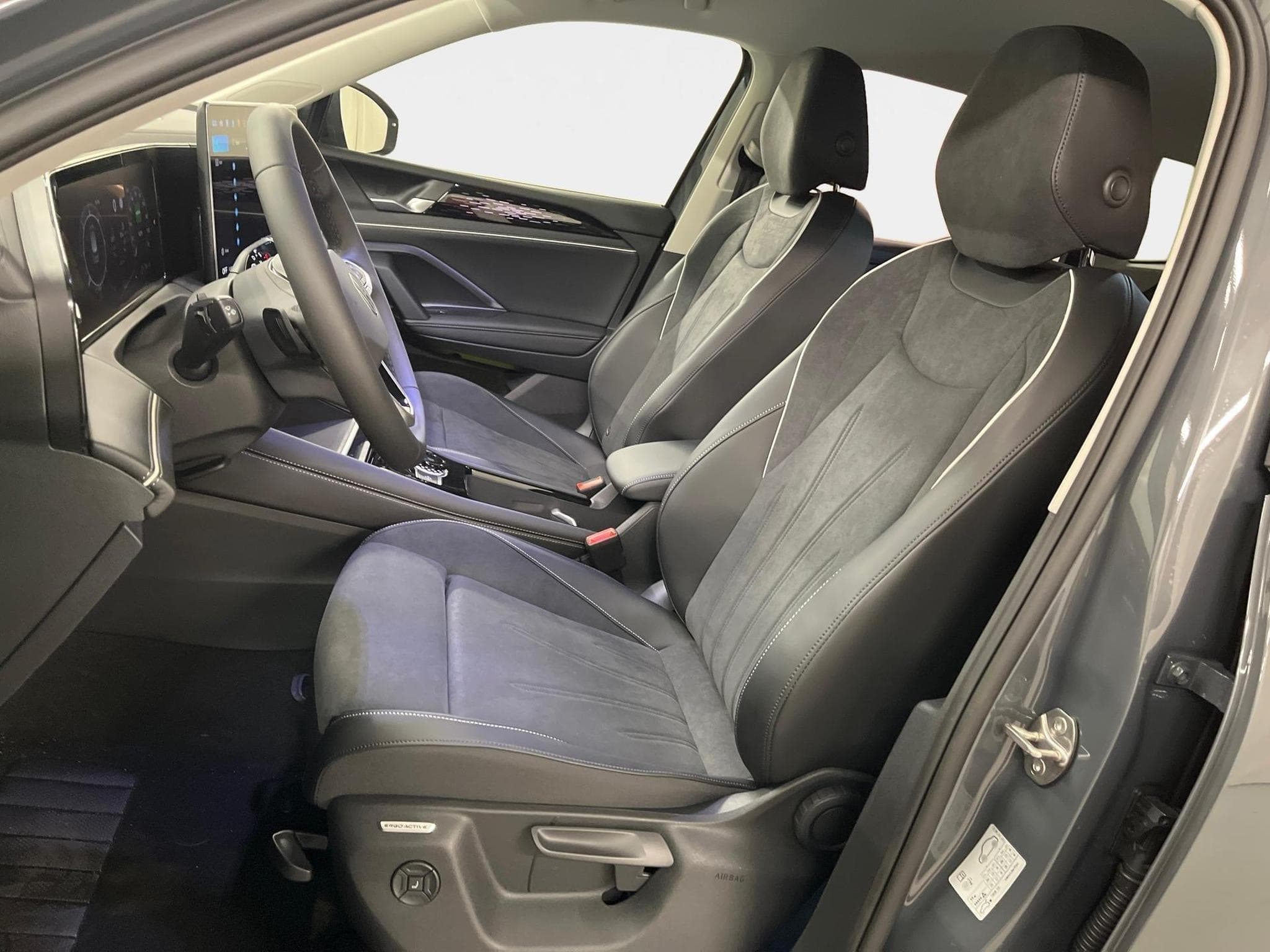 VW Tiguan Style (2026) - Foto 19