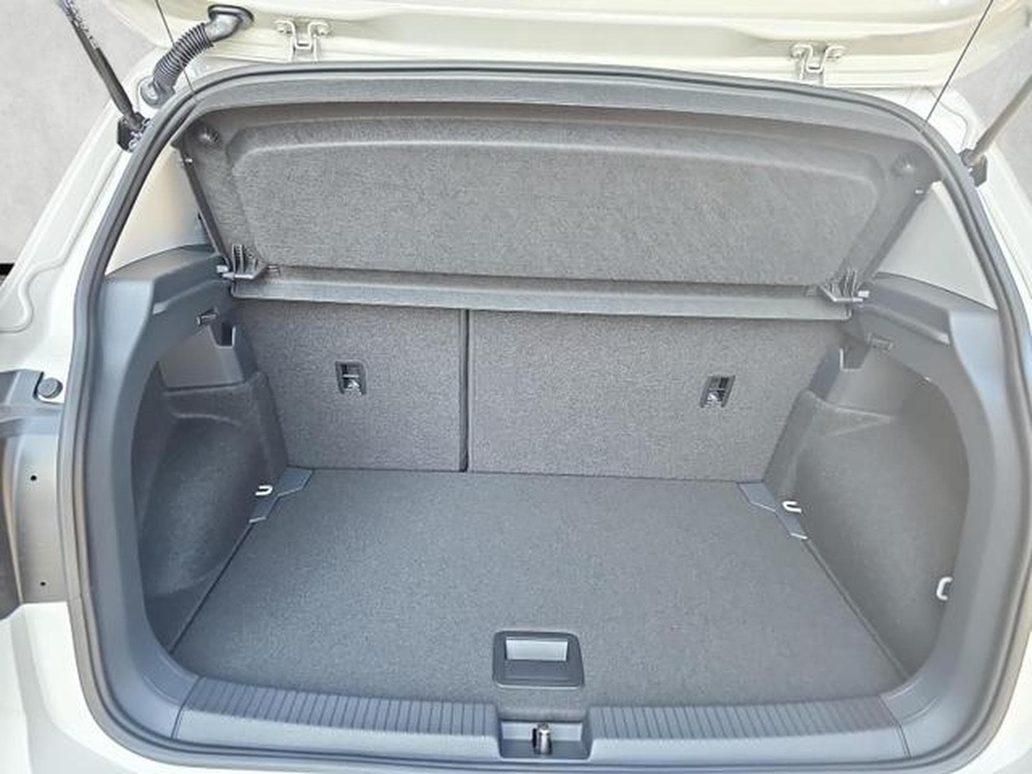 VW T-Cross 1.0 TSI 85 kW Life (2026) - Photo 14