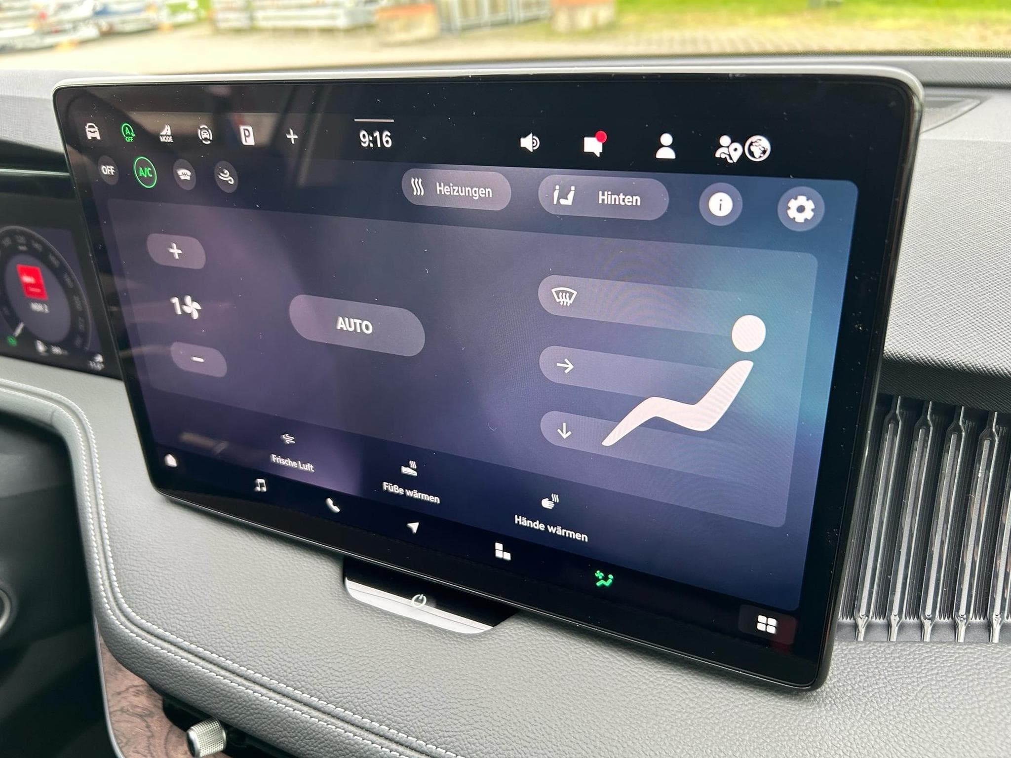 Skoda Superb L&K (2026) - Photo 15
