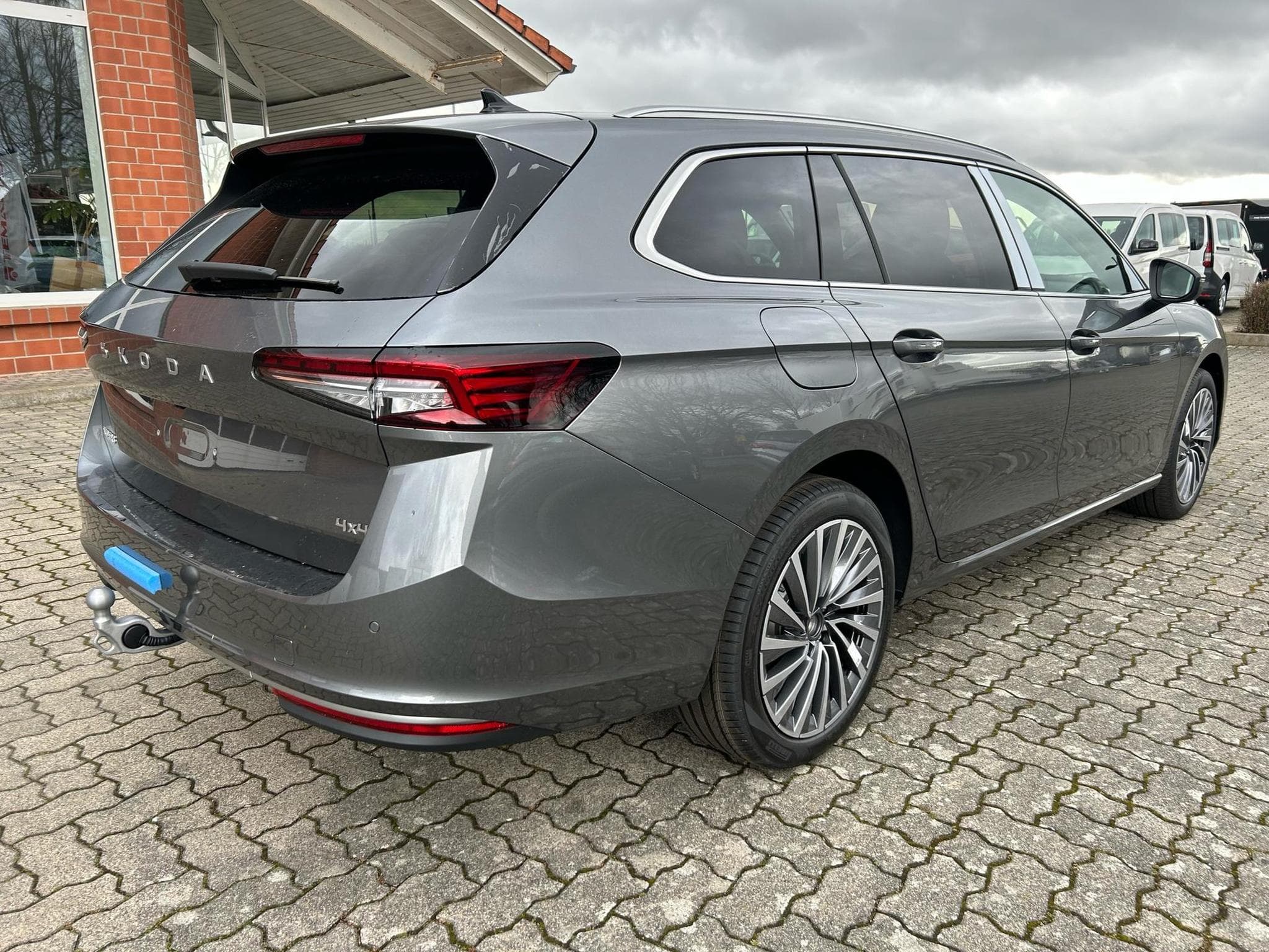 Skoda Superb L&K (2026) - Photo 3