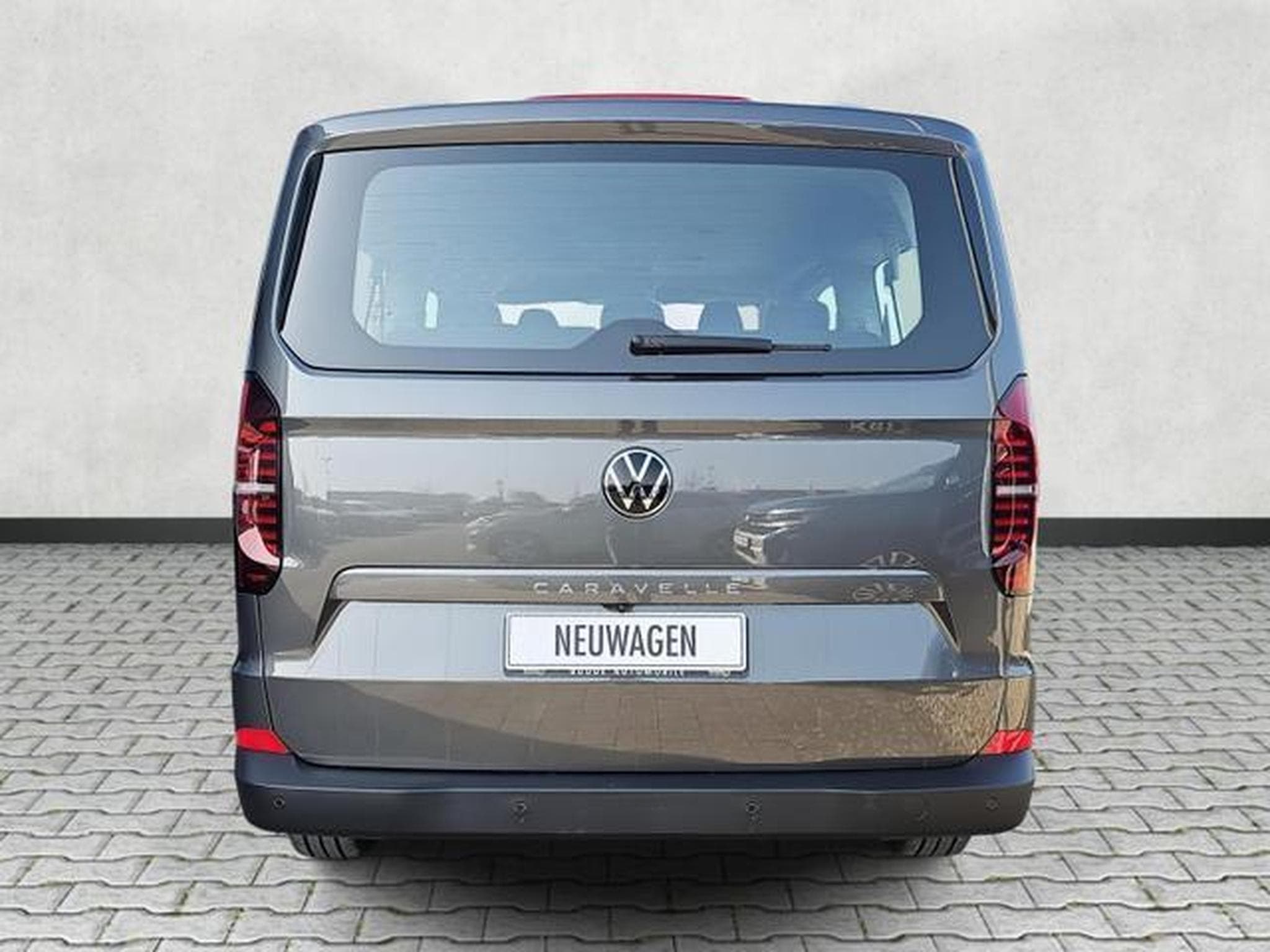 VW T7 2.0 TDI 81 kW LR (2025) - Photo 6