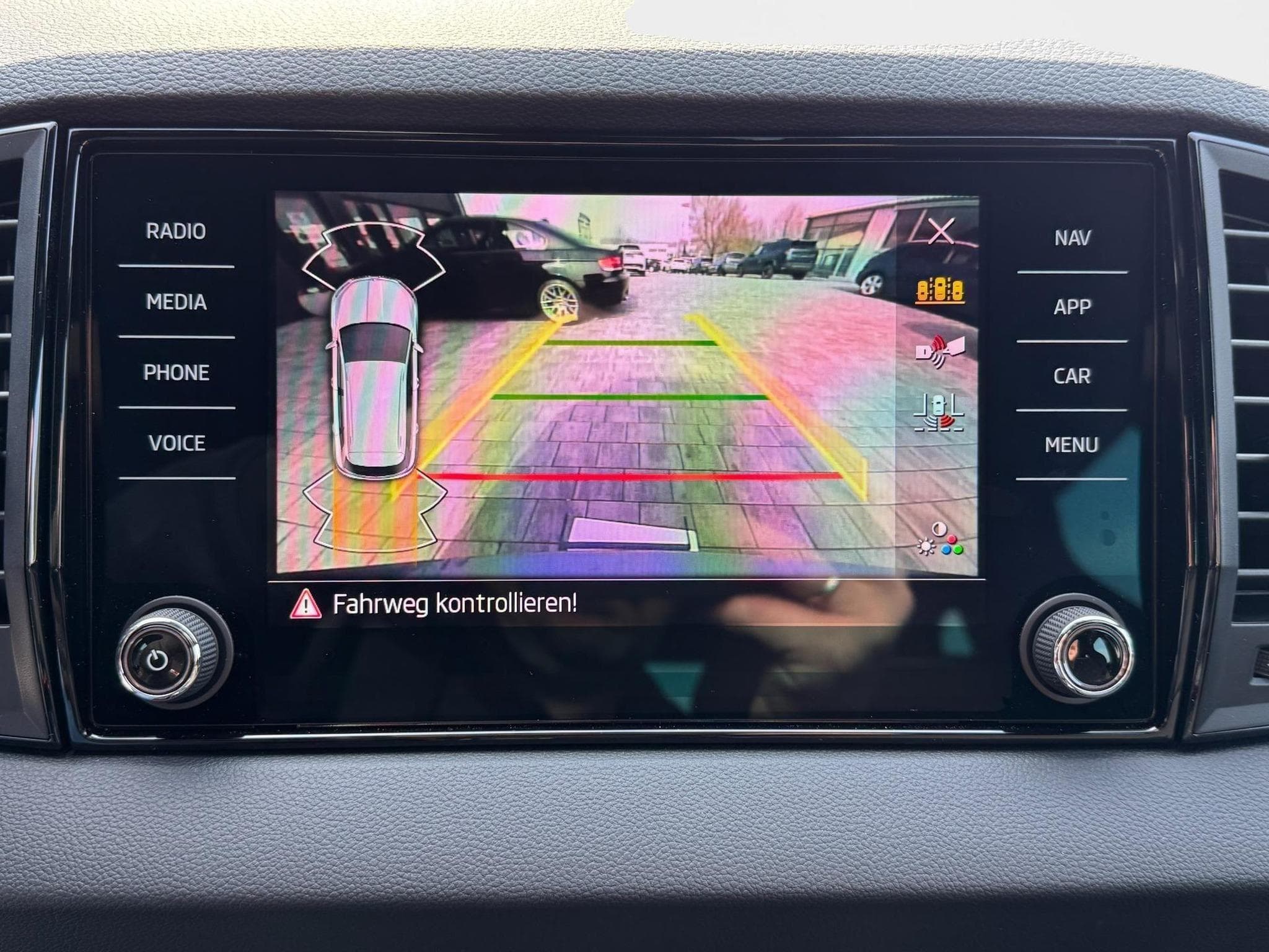 Skoda Karoq 2,0 TSI 4x4 (2026) - Photo 16