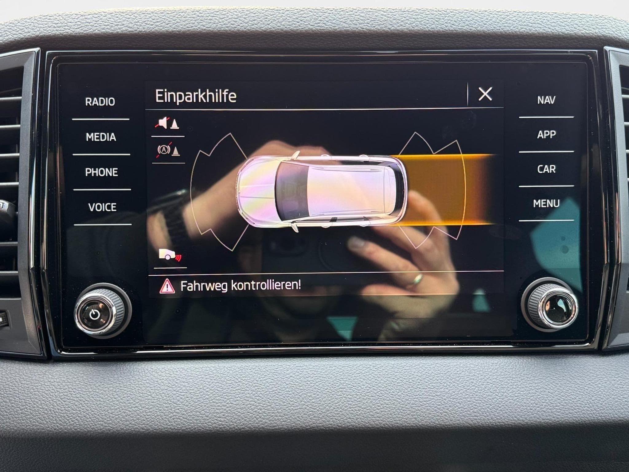 Skoda Karoq 2,0 TSI 4x4 (2026) - Photo 17