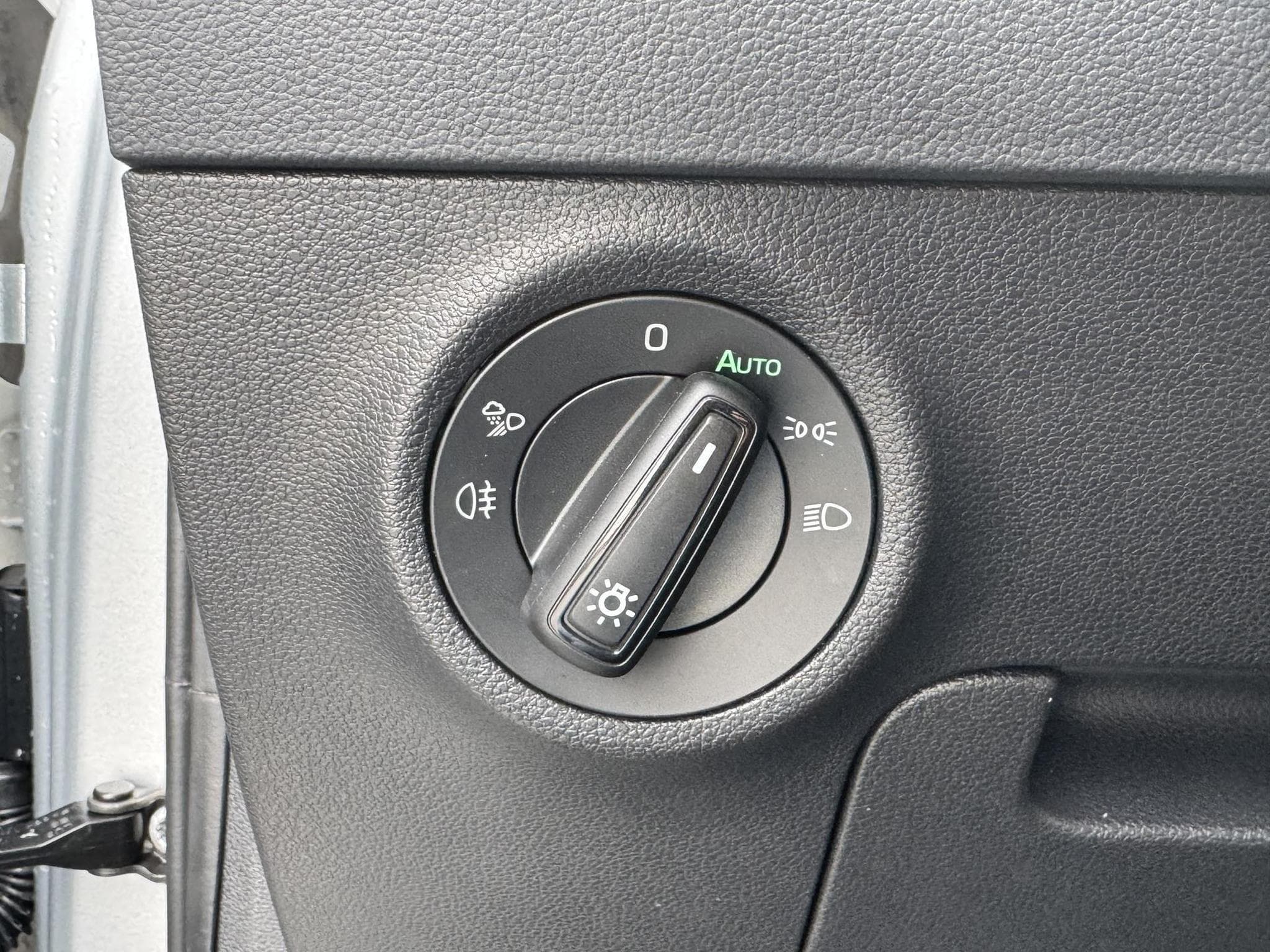 Skoda Karoq 2,0 TSI 4x4 (2026) - Photo 24