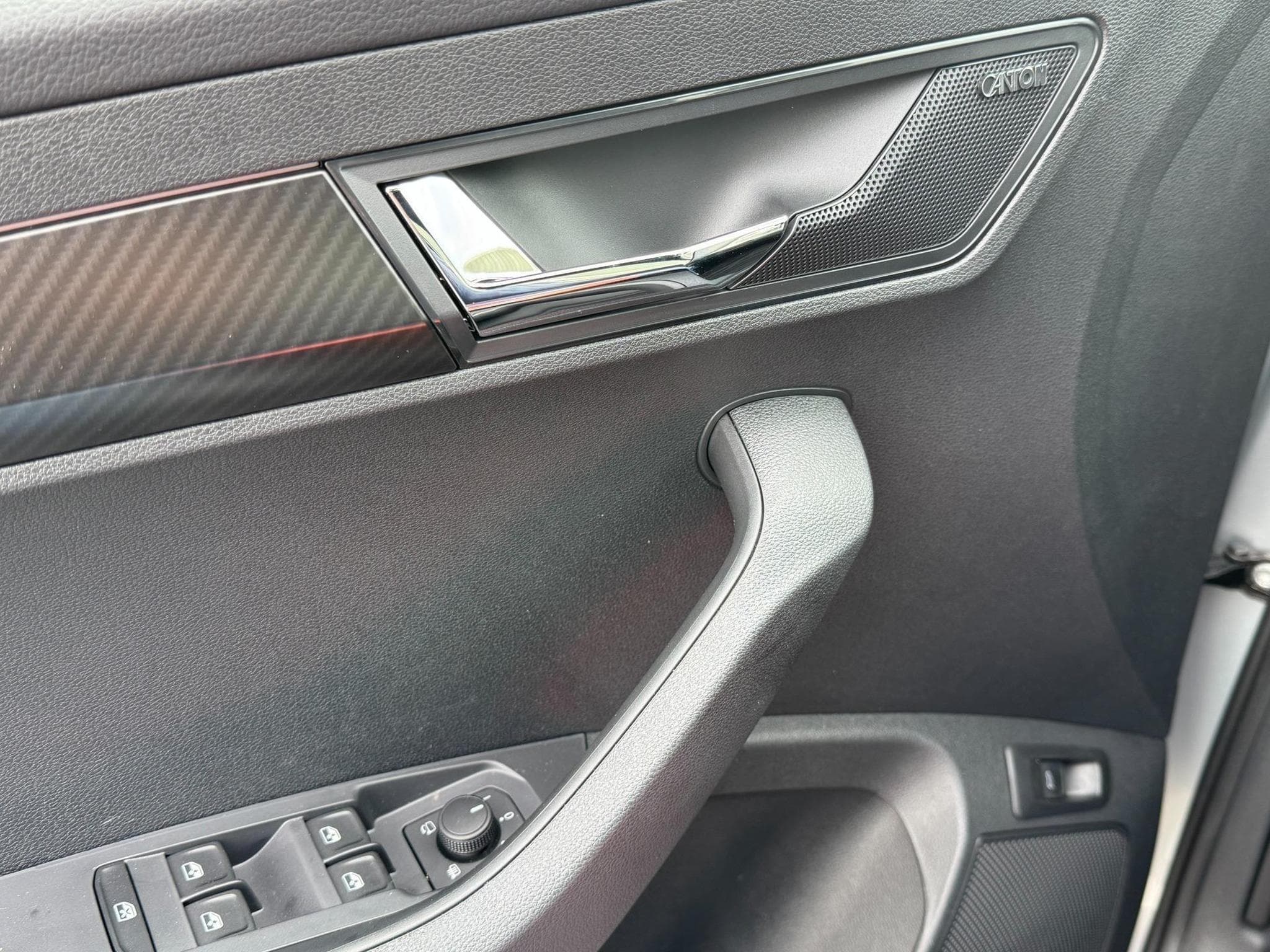 Skoda Karoq 2,0 TSI 4x4 (2026) - Photo 25